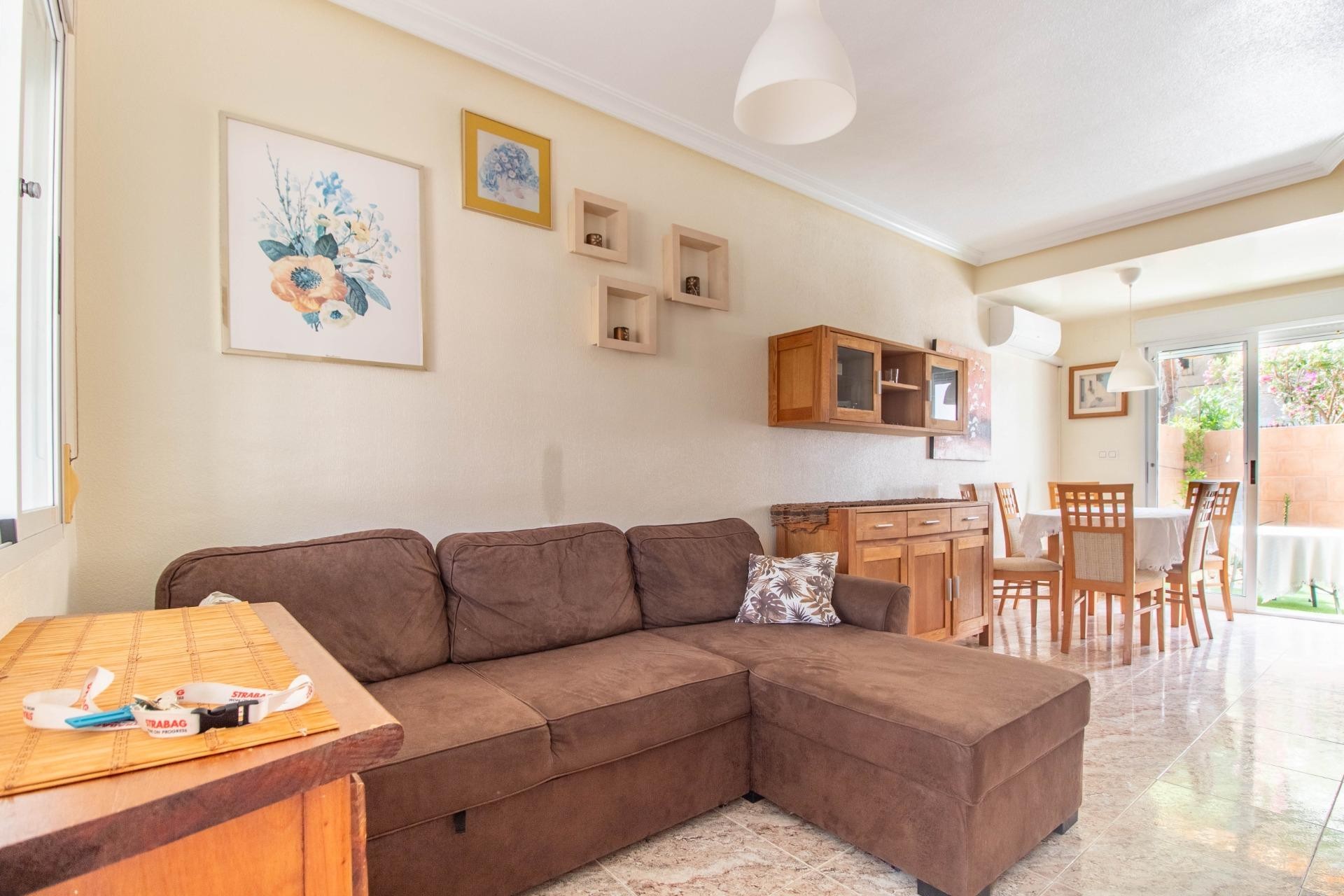 Herverkoop - Terraced house -
Orihuela Costa - La Regia