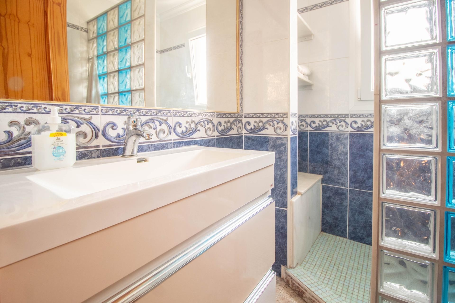 Herverkoop - Terraced house -
Orihuela Costa - La Regia