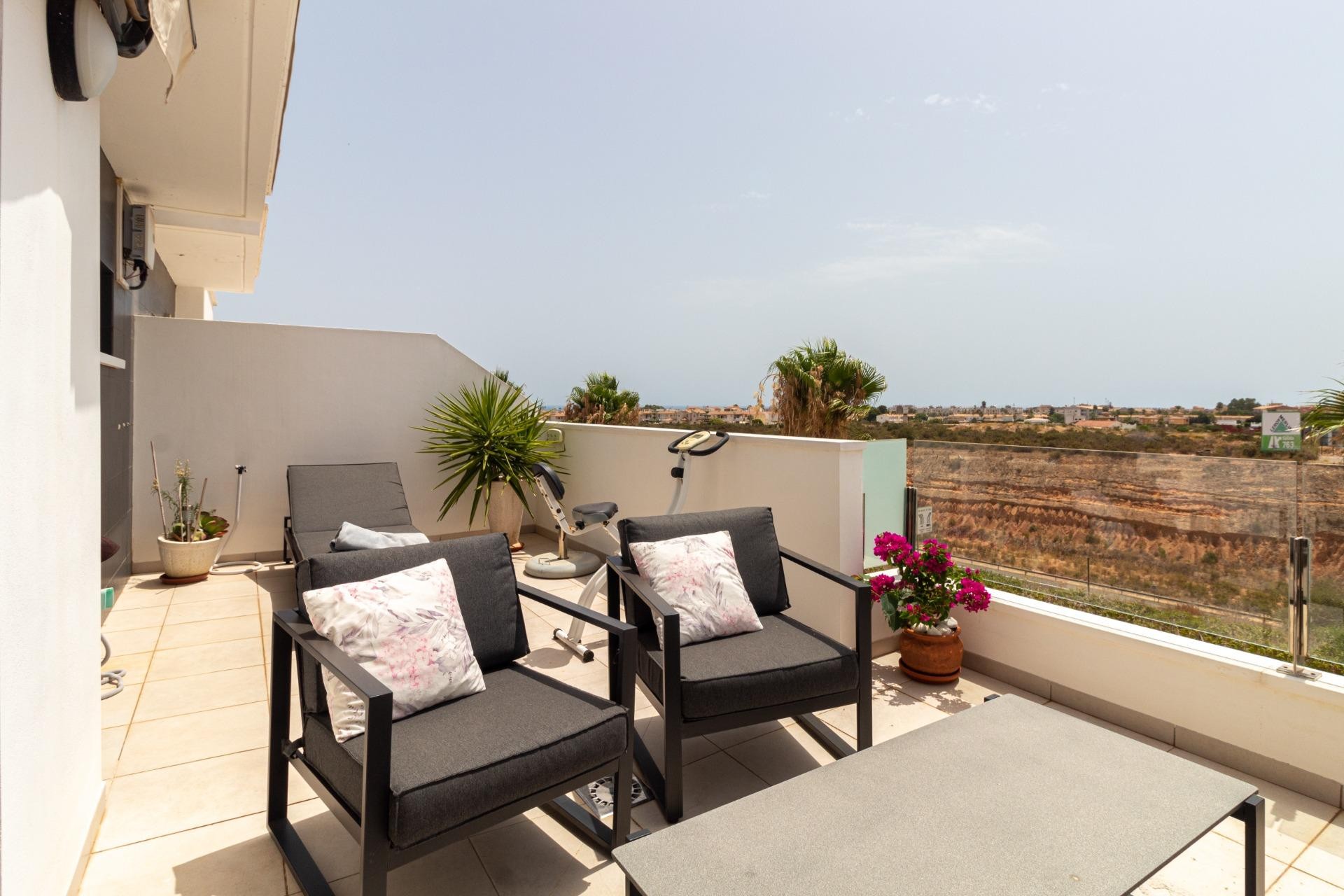 Herverkoop - Terraced house -
Orihuela Costa - Lomas de Cabo Roig