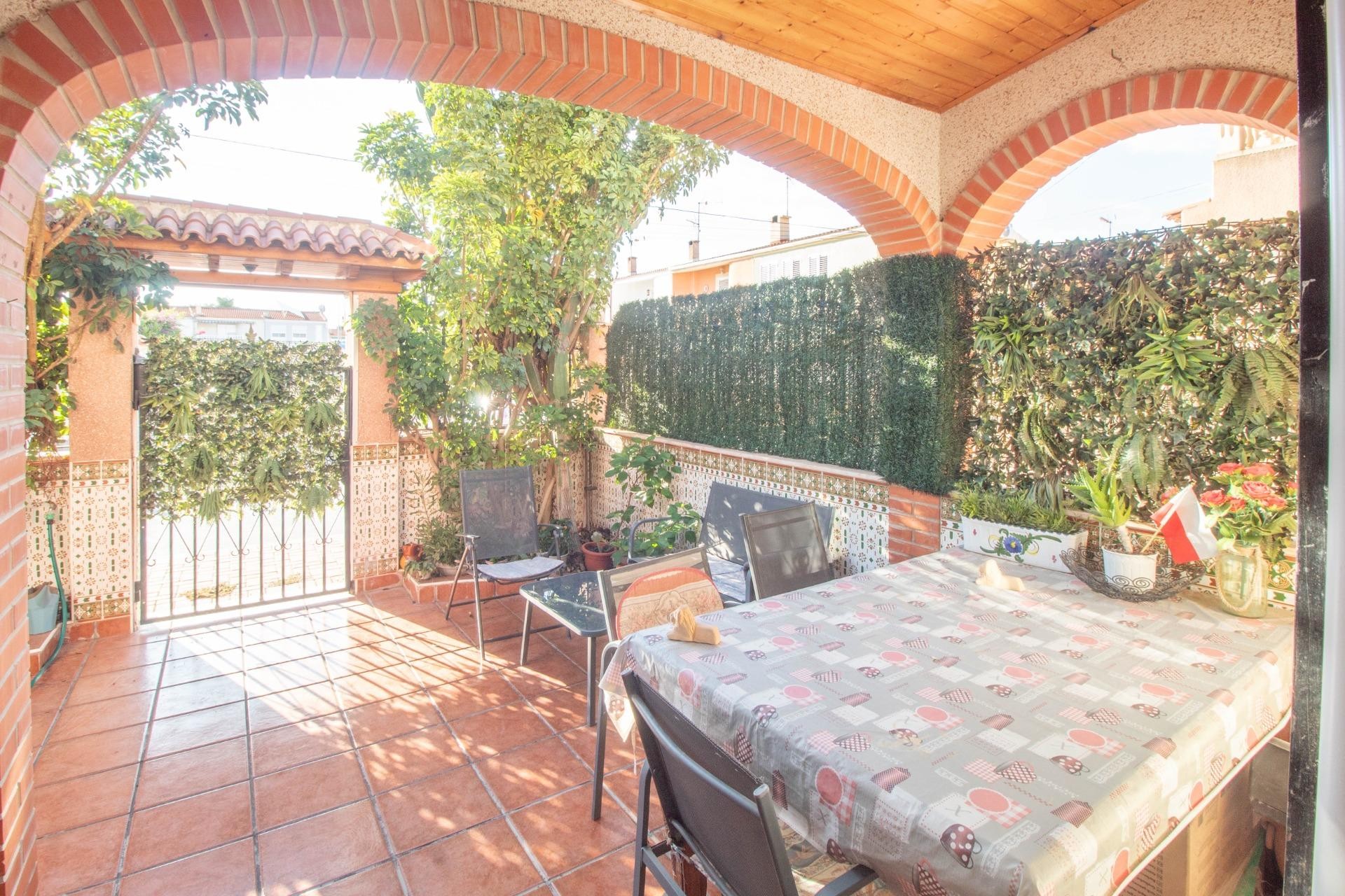 Herverkoop - Terraced house -
Torrevieja - Acequion