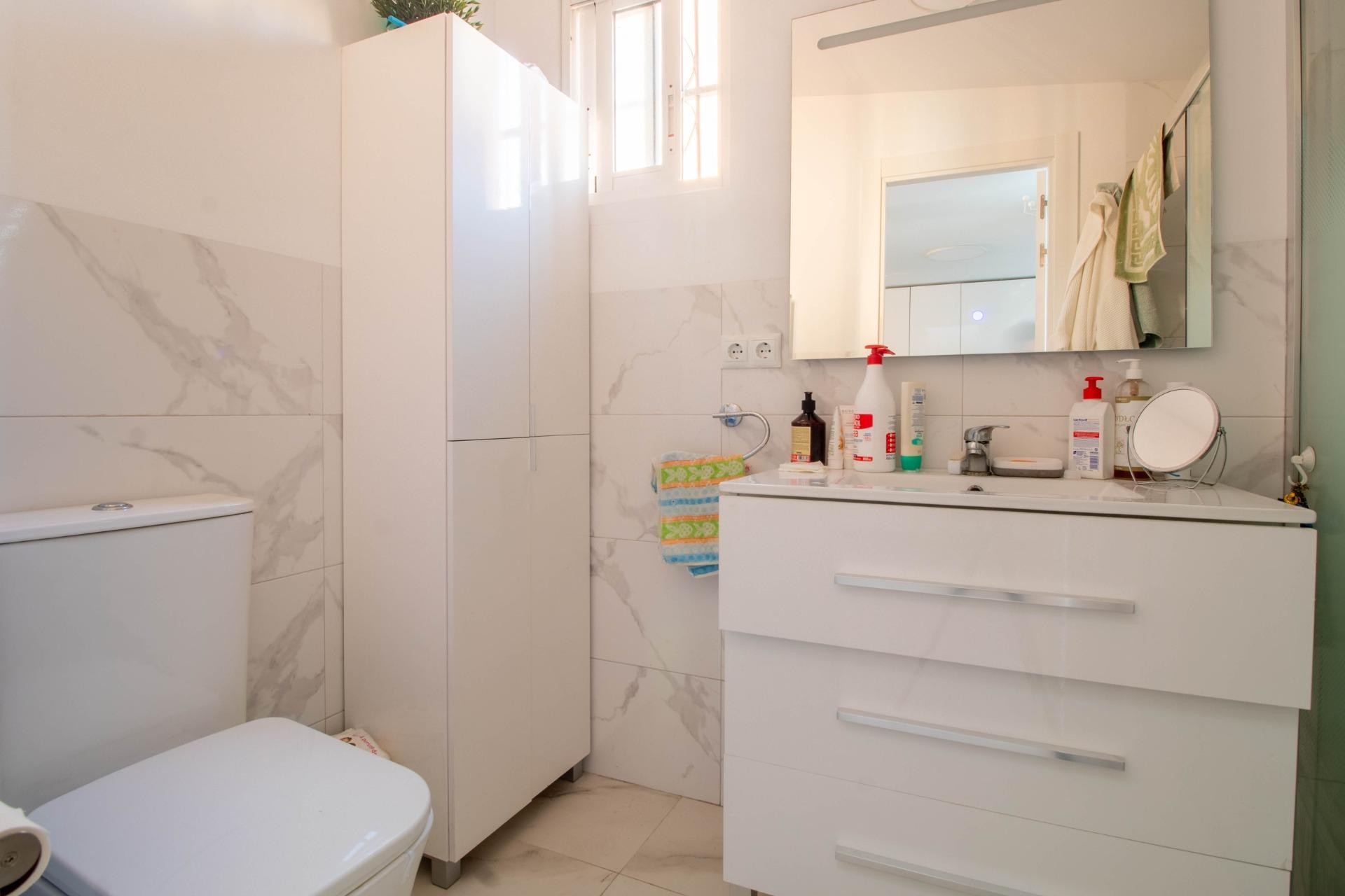 Herverkoop - Terraced house -
Torrevieja - Acequion