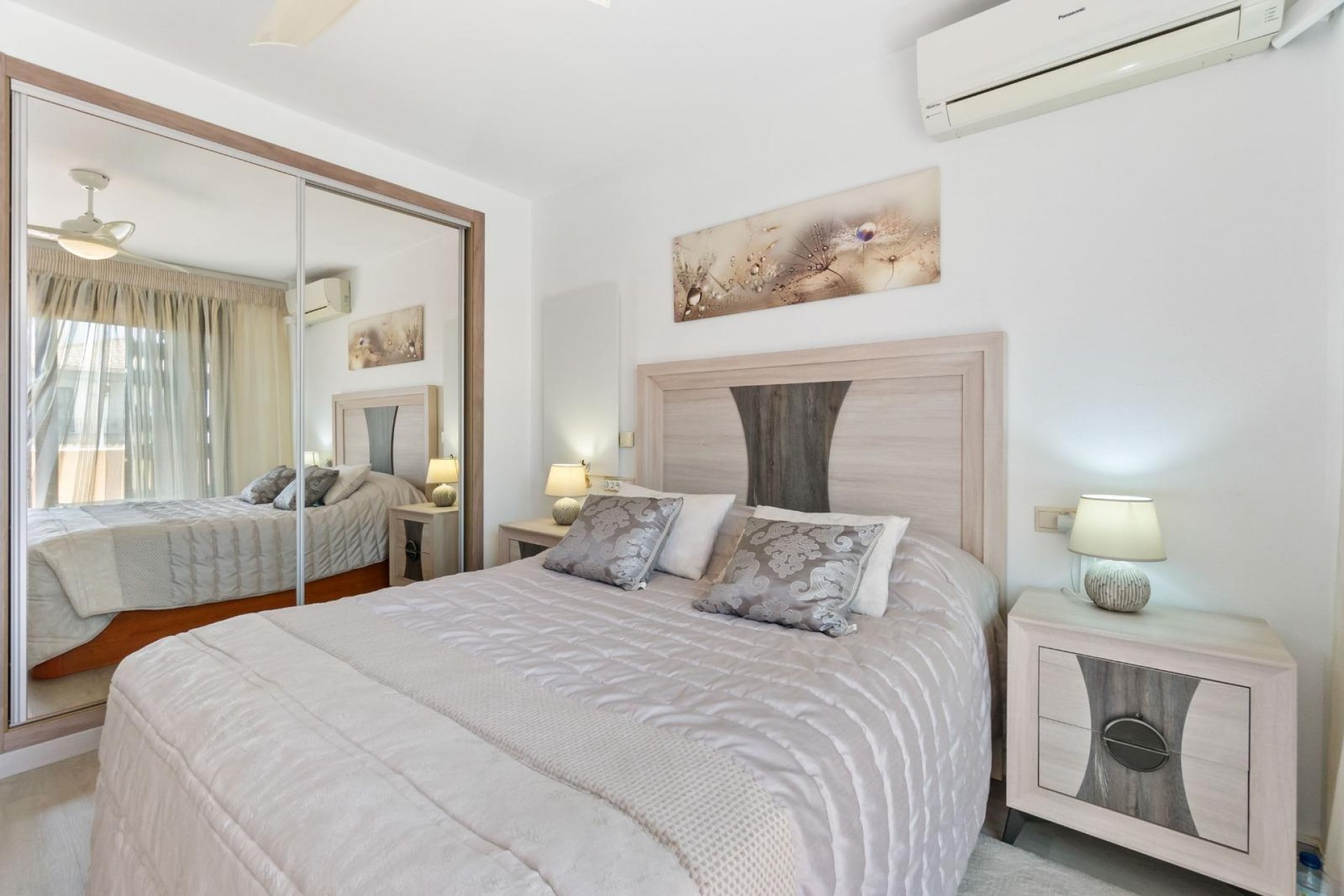 Herverkoop - Terraced house -
Torrevieja - Aguas Nuevas