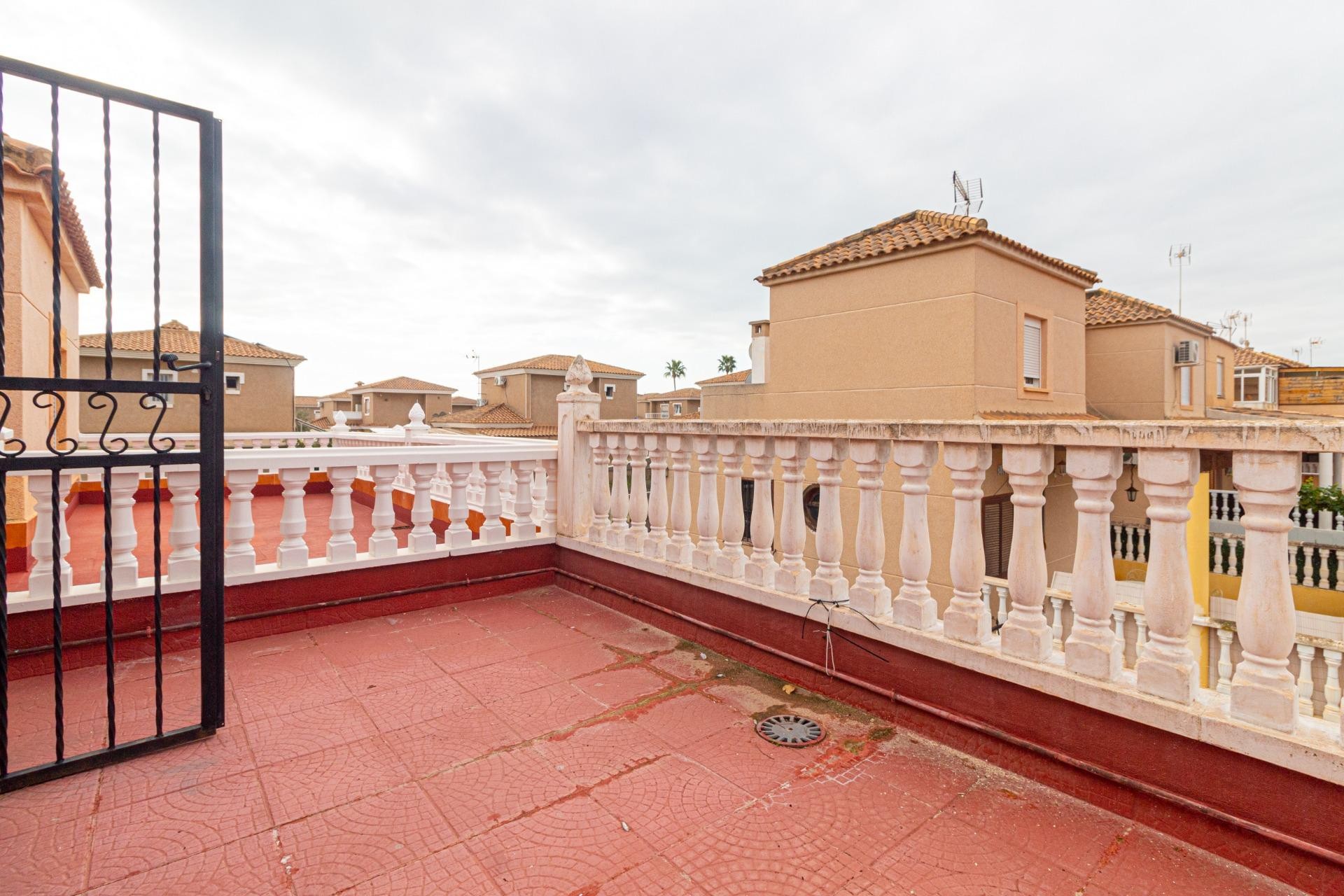 Herverkoop - Terraced house -
Torrevieja - Los altos