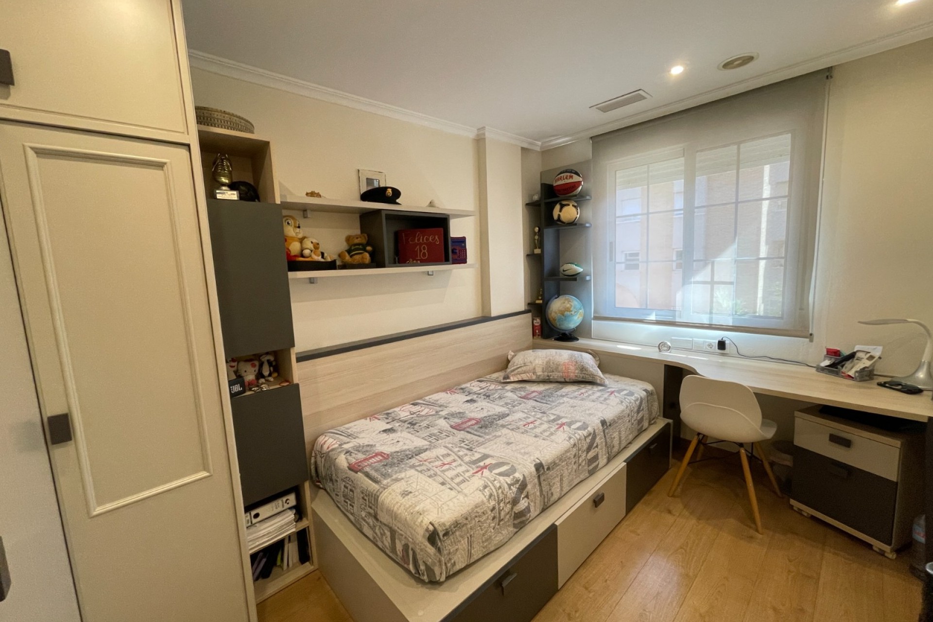 Herverkoop - Town house -
Elche - Centro