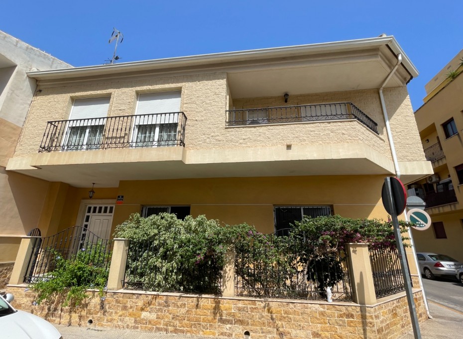 Herverkoop - Townhouse / Duplex/Corner -
Formentera del Segura - Formentera de Segura