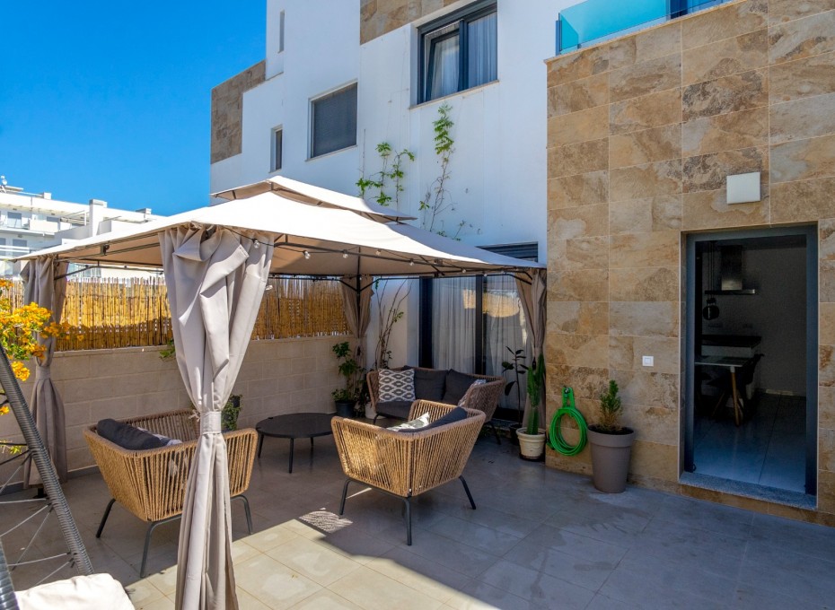 Herverkoop - Townhouse / Terraced House -
Orihuela Costa - Las Filipinas