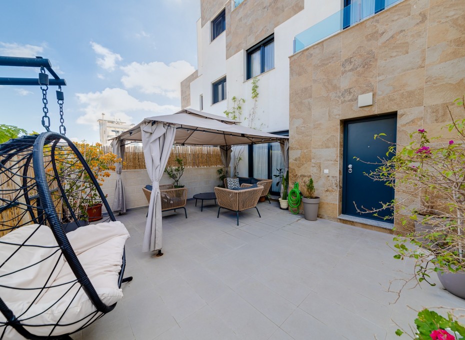 Herverkoop - Townhouse / Terraced House -
Orihuela Costa - Las Filipinas