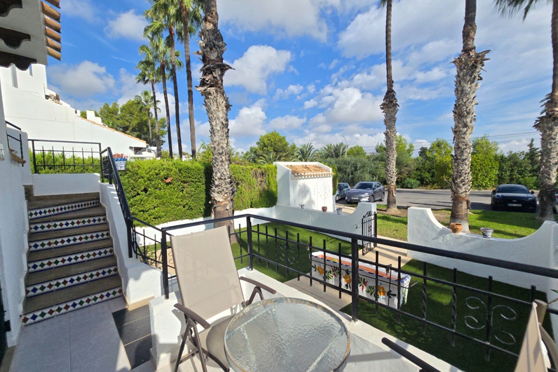 Herverkoop - Townhouse * -
Villamartin * - Los Dolses *