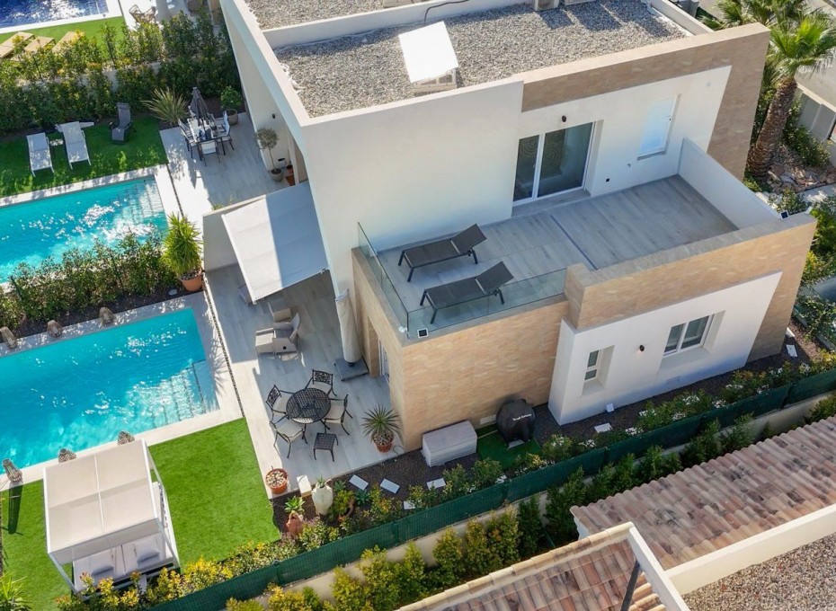 Herverkoop - Villa -
Algorfa - La Finca Golf