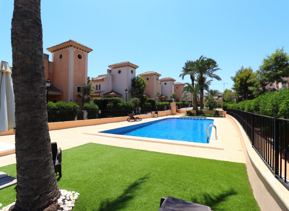 Herverkoop - Villa -
Algorfa - La finca Golf