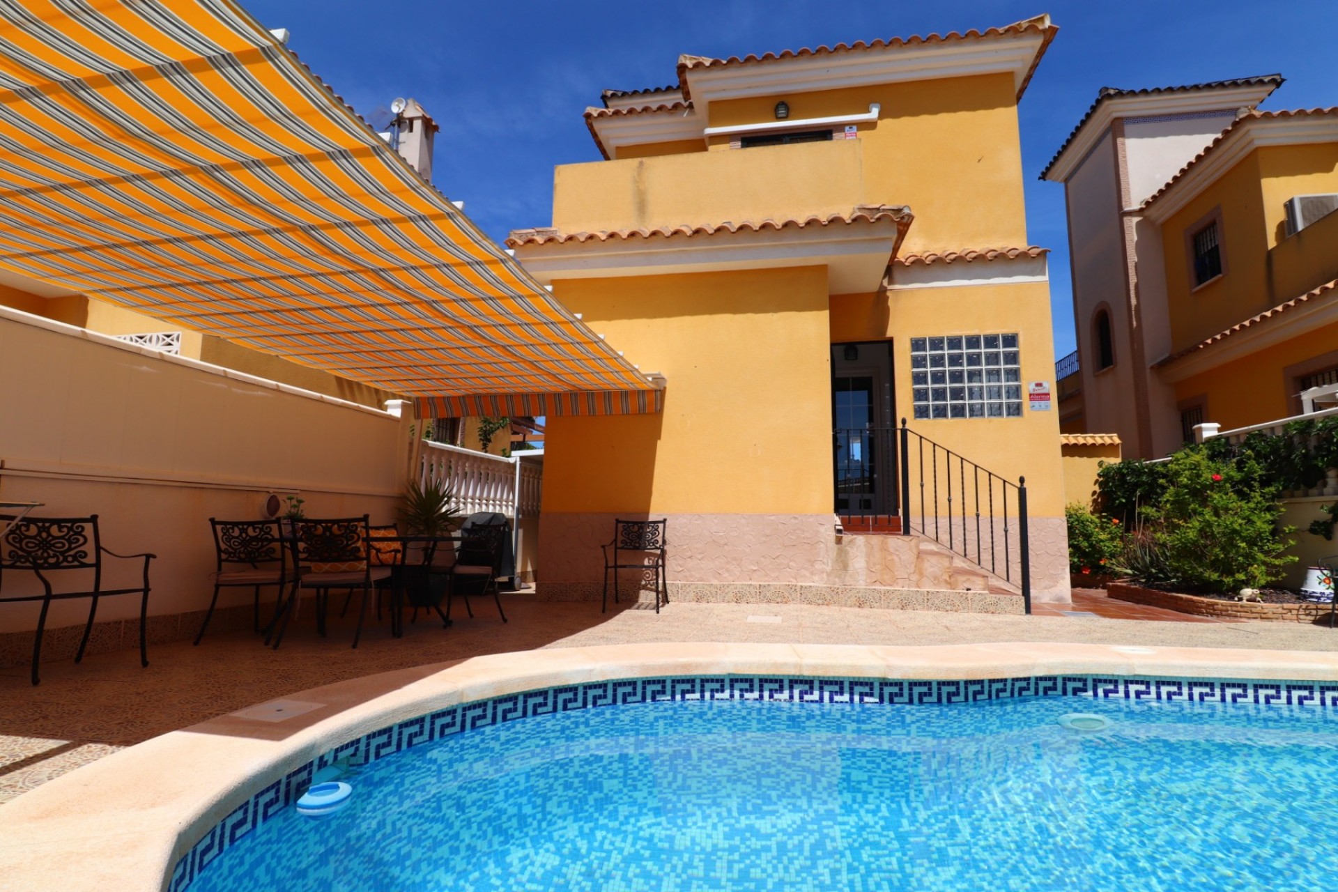 Herverkoop - Villa -
Algorfa - Lo Crispin