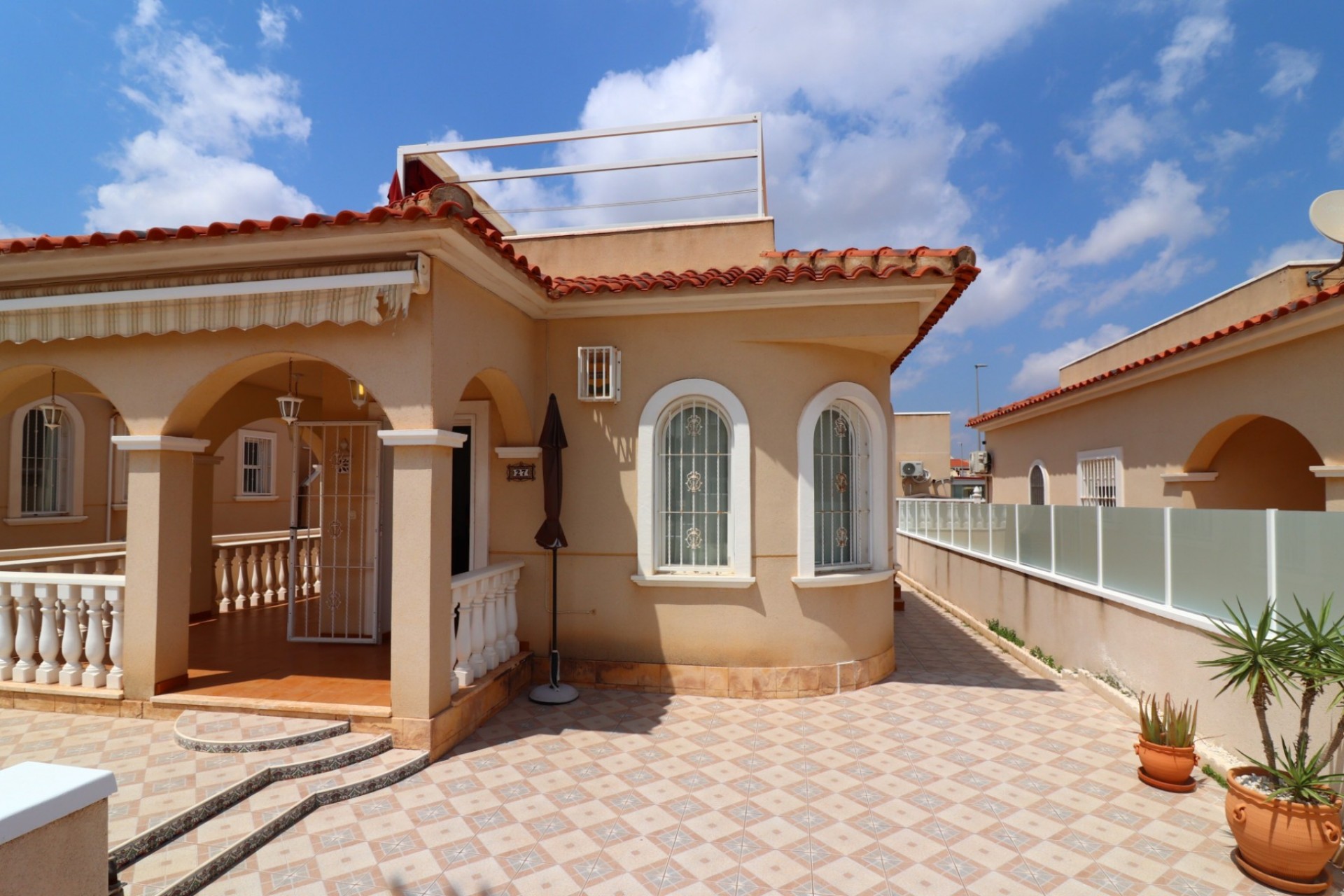 Herverkoop - Villa -
Algorfa - Lo Crispin