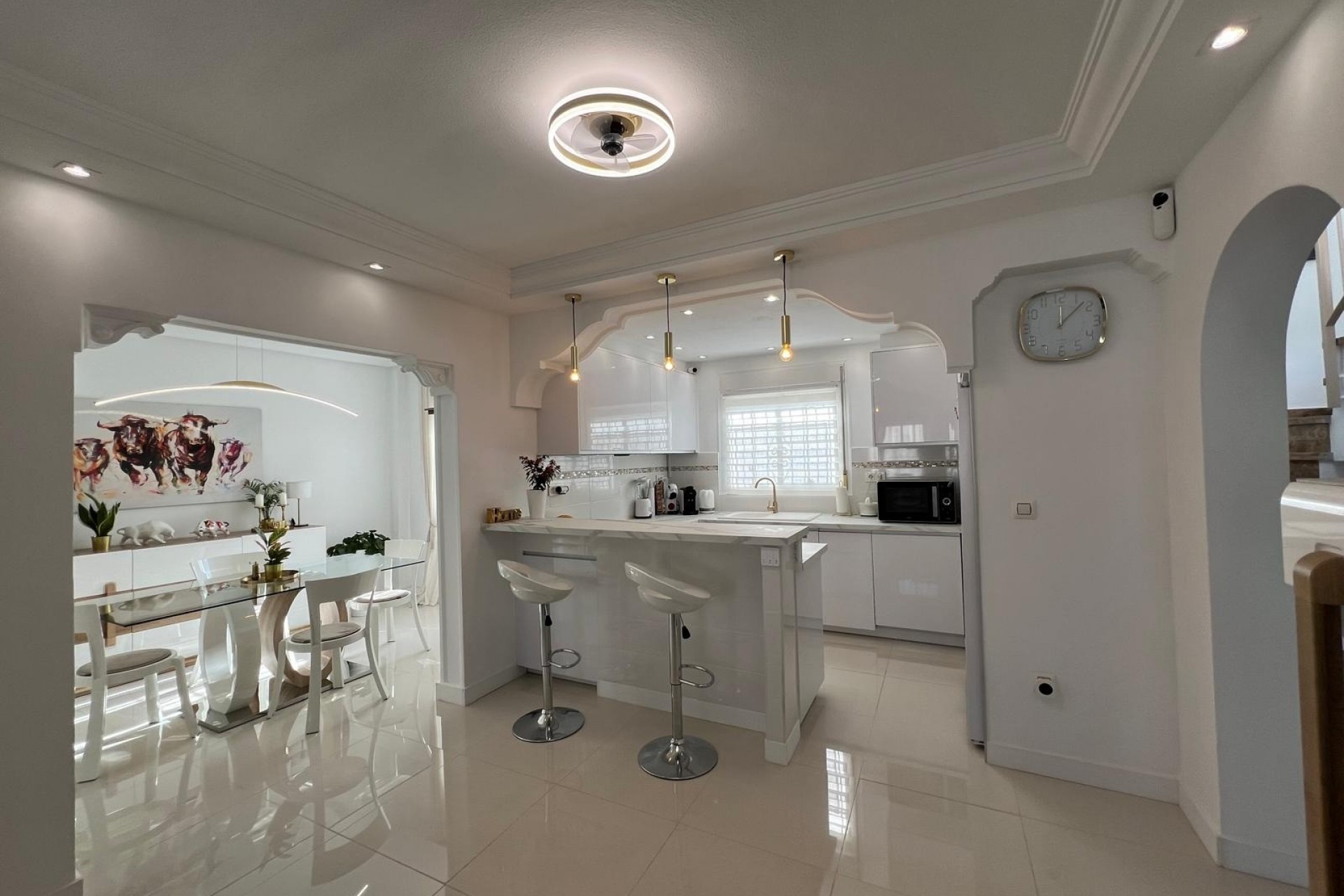 Herverkoop - Villa -
Algorfa