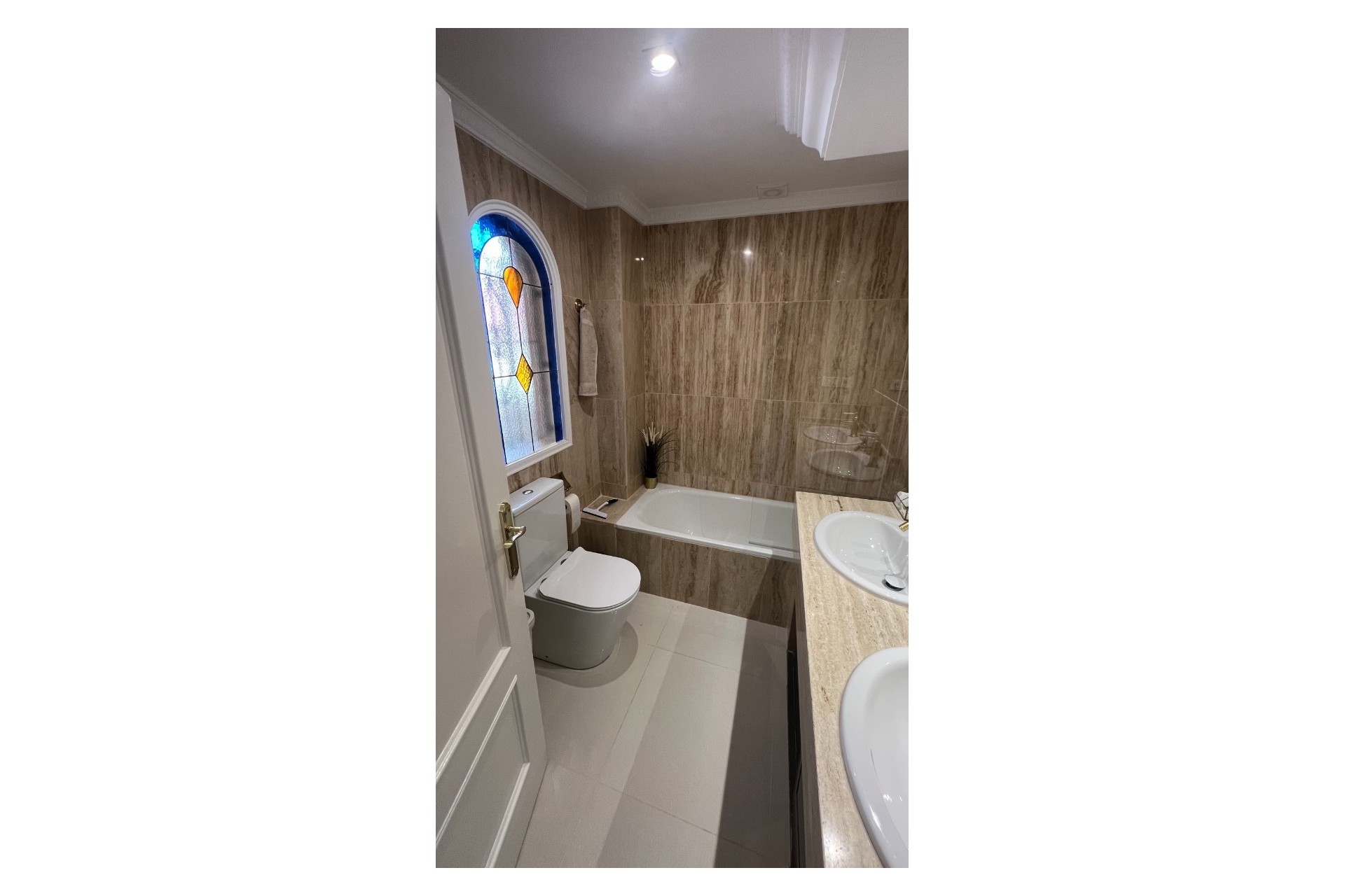 Herverkoop - Villa -
Algorfa