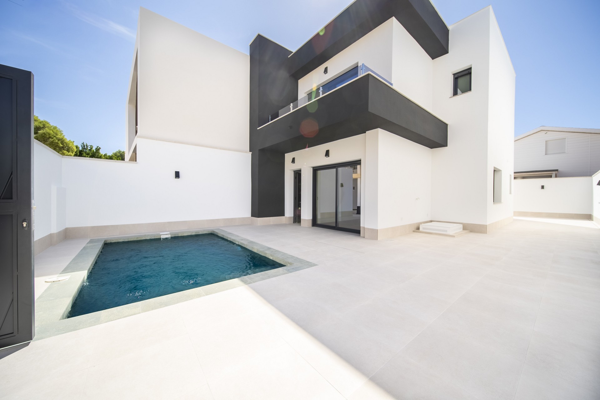 Herverkoop - Villa -
Almoradi - Las Heredades