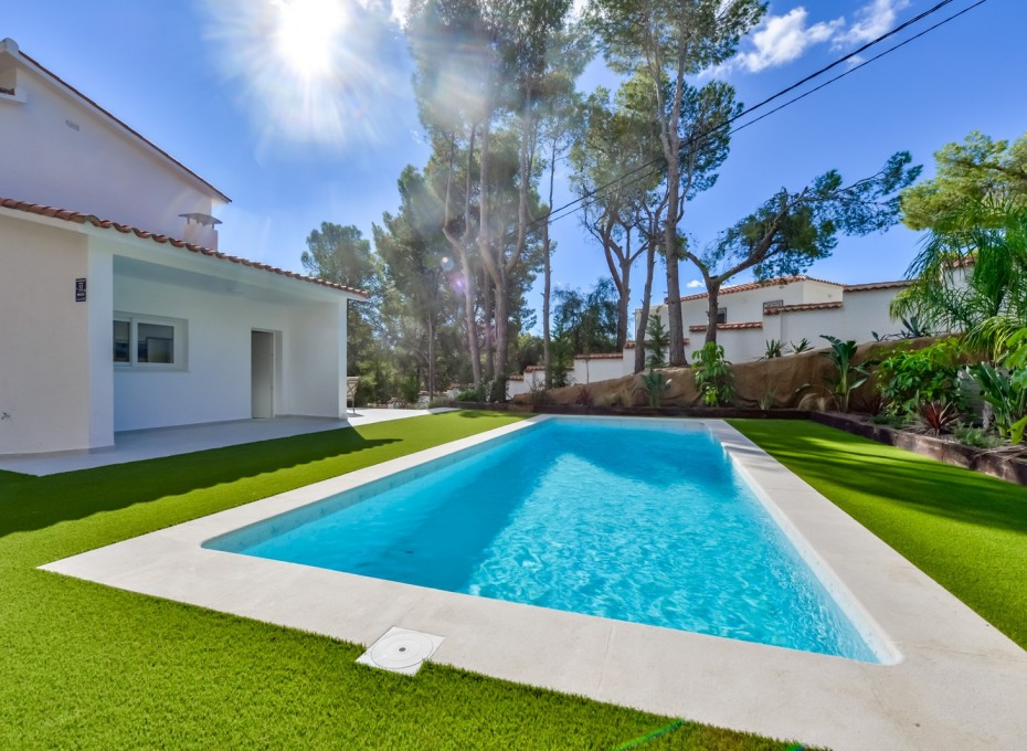 Herverkoop - Villa -
Altea