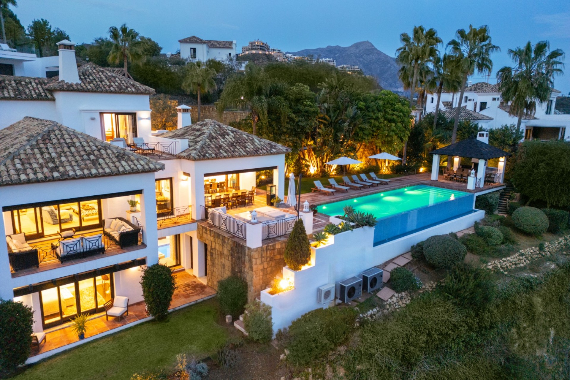 Herverkoop - Villa -
Benahavis - La Quinta