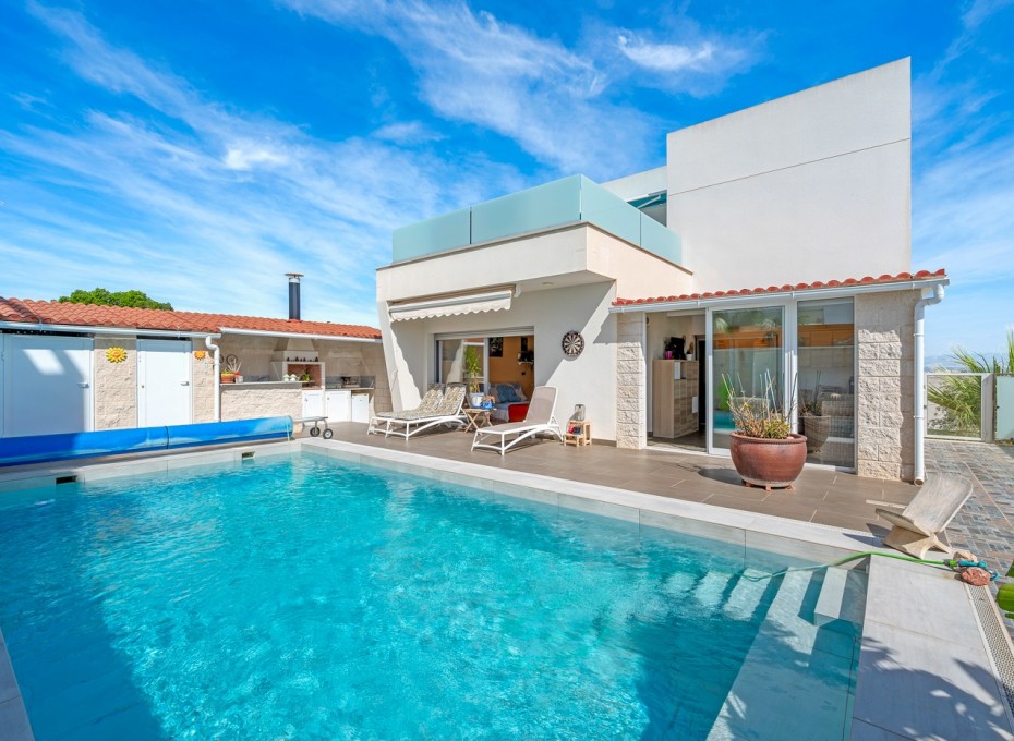 Herverkoop - Villa -
Benijofar