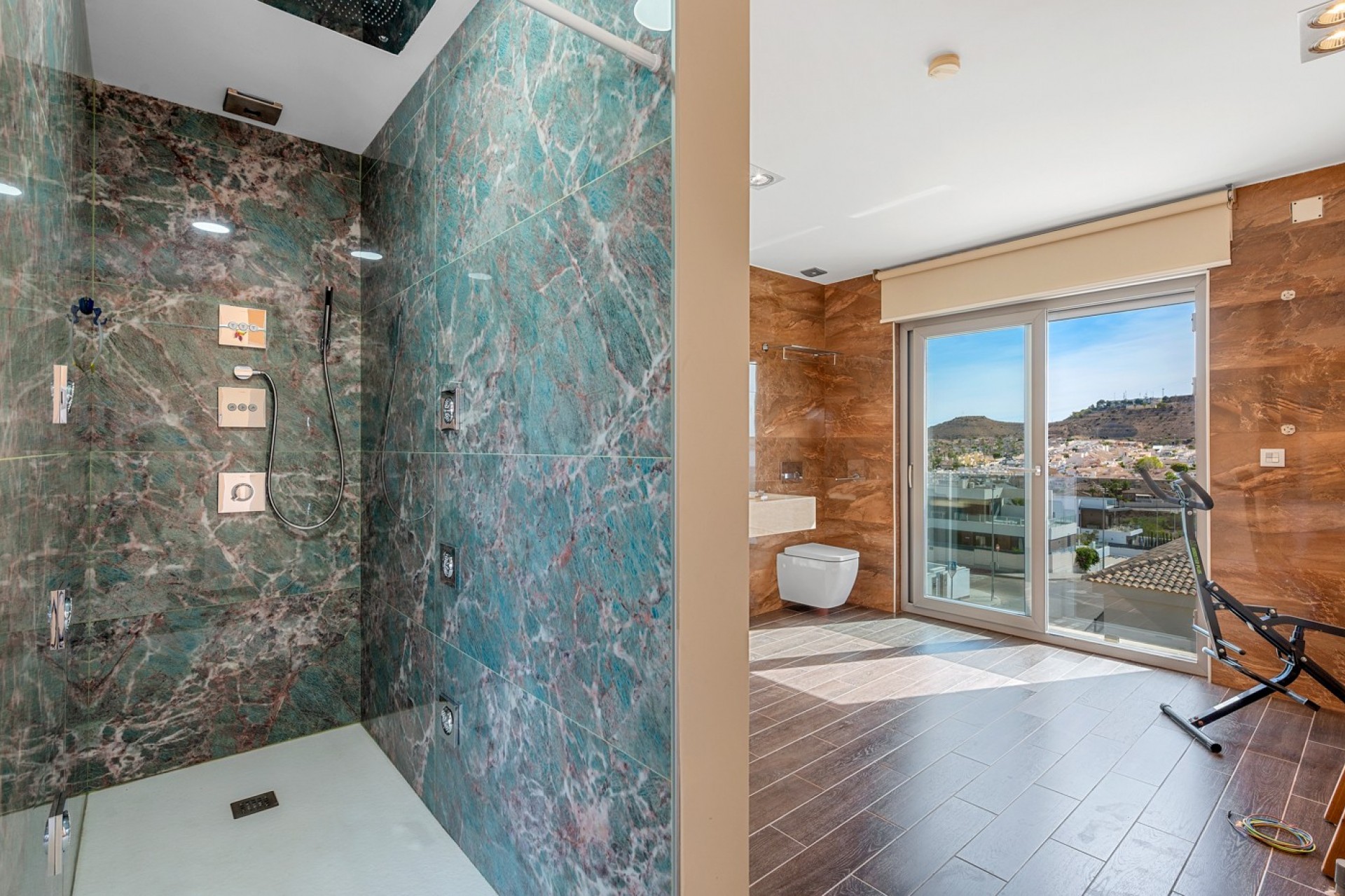 Herverkoop - Villa -
Benijofar