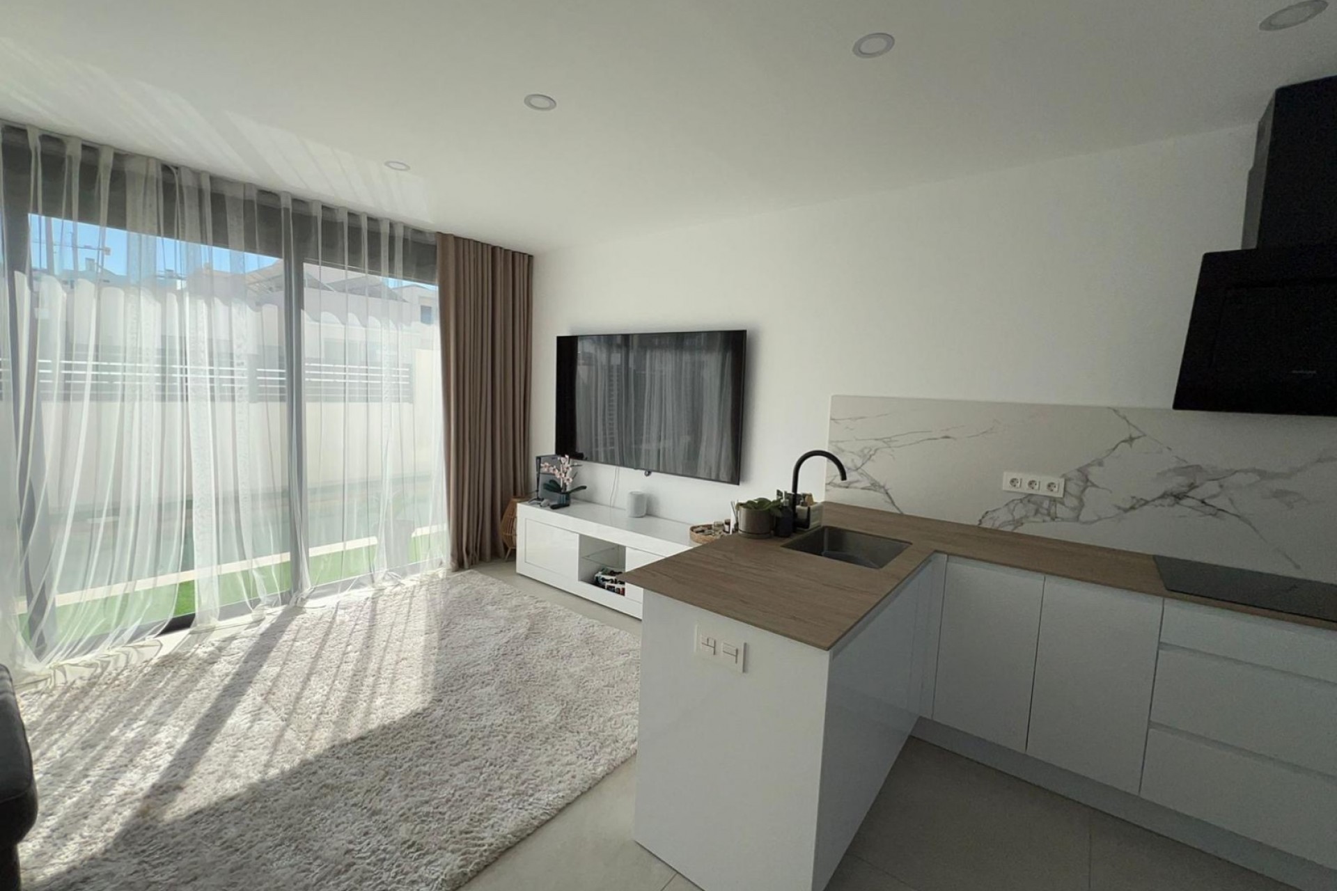 Herverkoop - Villa -
Benijofar