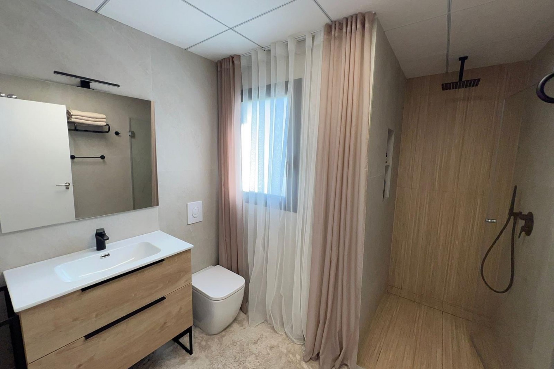 Herverkoop - Villa -
Benijofar