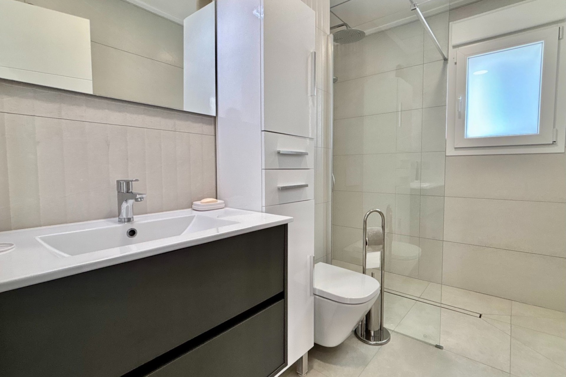 Herverkoop - Villa -
Benijofar