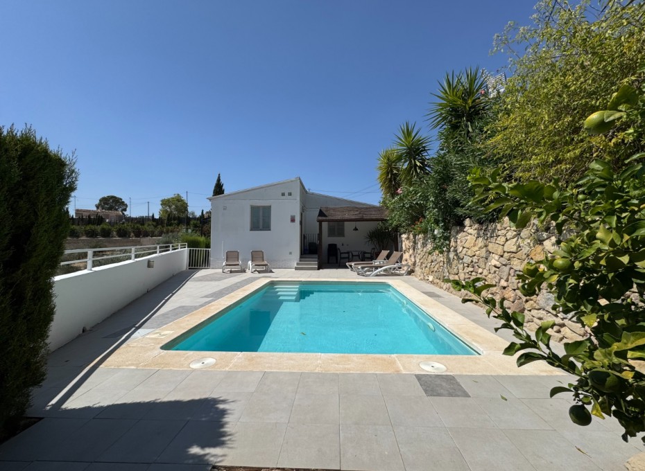 Herverkoop - Villa -
Blanca