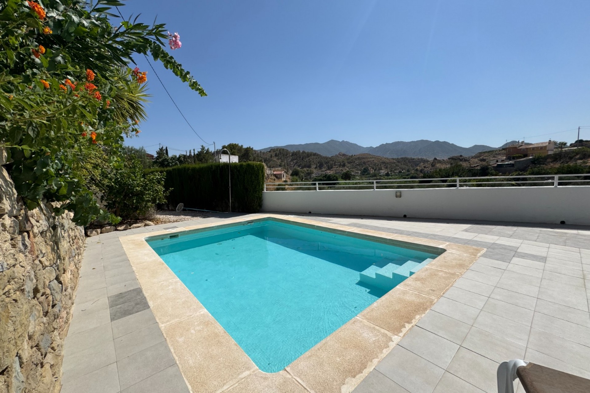 Herverkoop - Villa -
Blanca