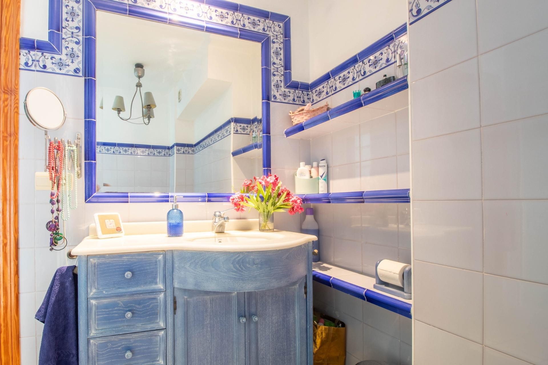 Herverkoop - Villa -
Cabo Roig