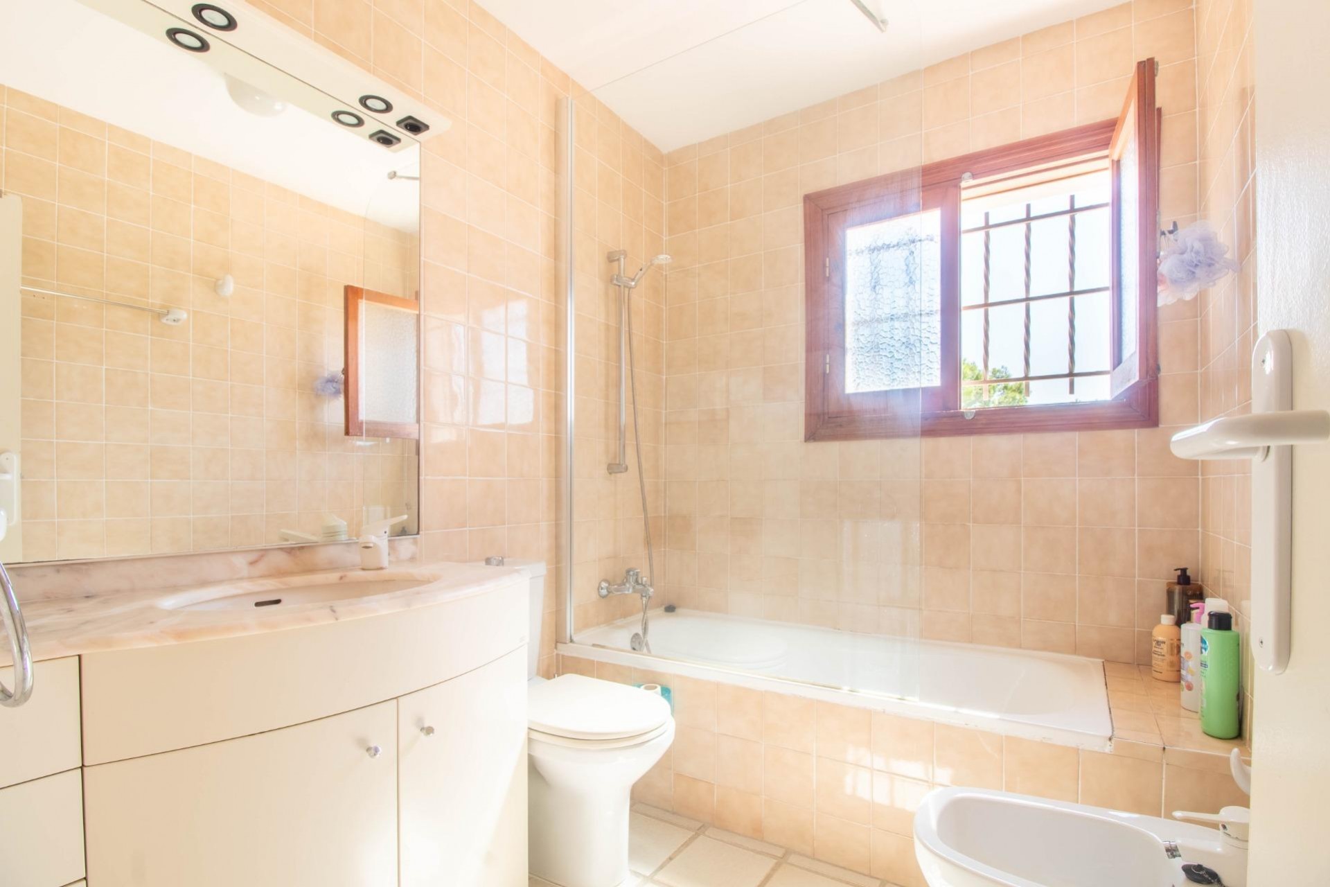 Herverkoop - Villa -
Cabo Roig