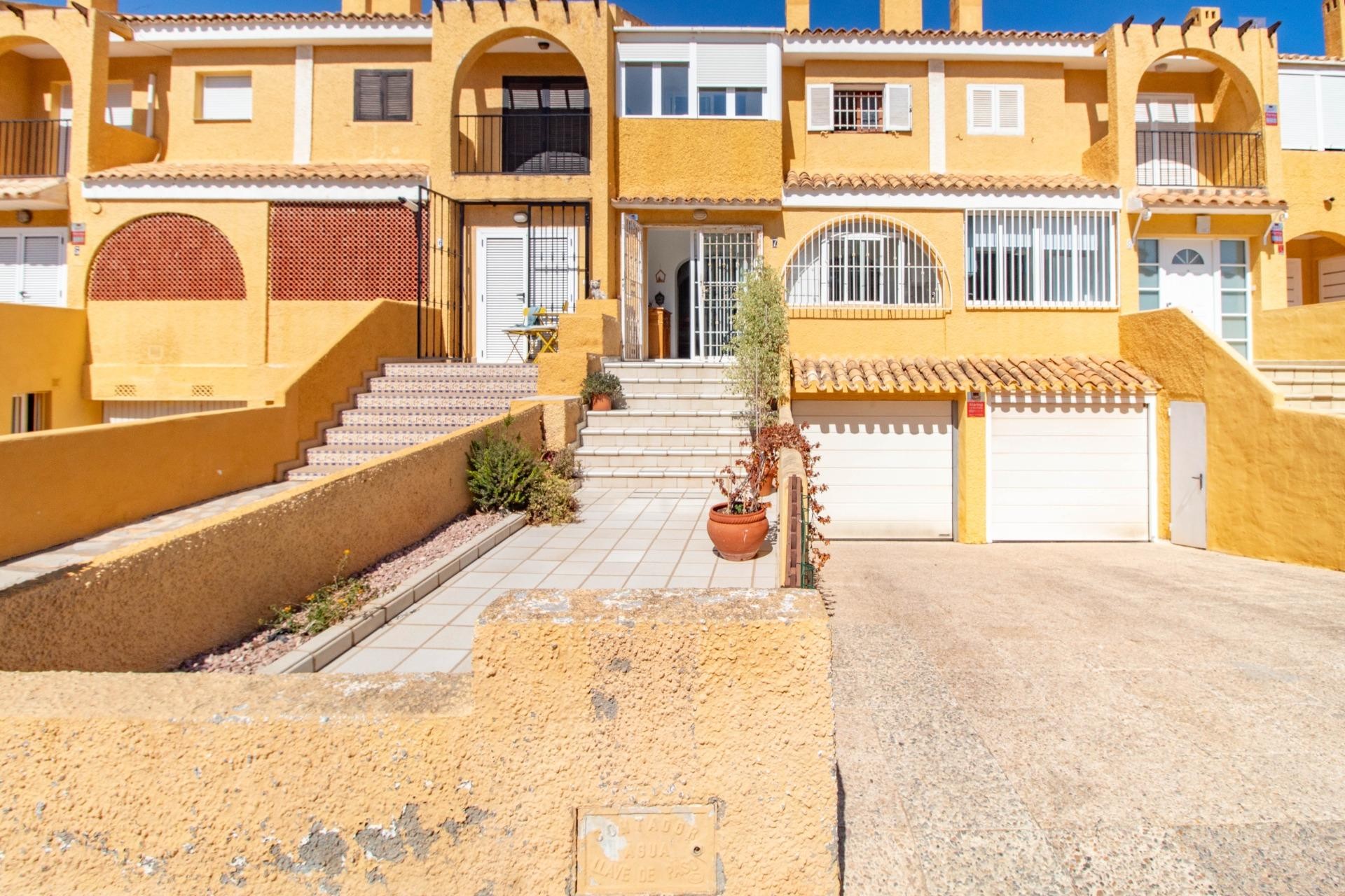 Herverkoop - Villa -
Cabo Roig
