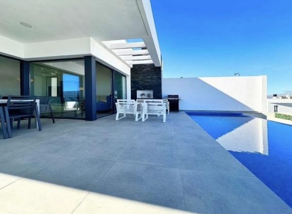 Herverkoop - Villa -
Ciudad Quesada - Altos del golf i