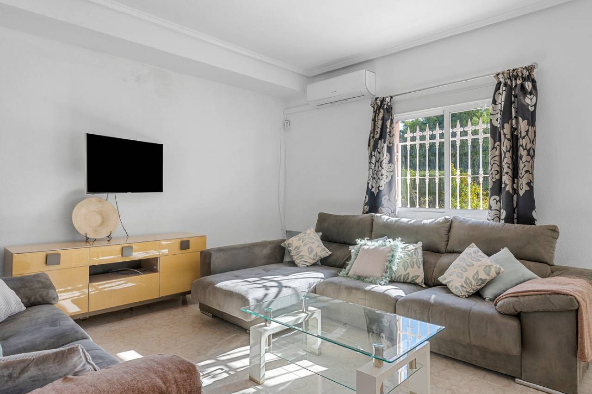 Herverkoop - Villa -
Ciudad Quesada - Doña Pepa