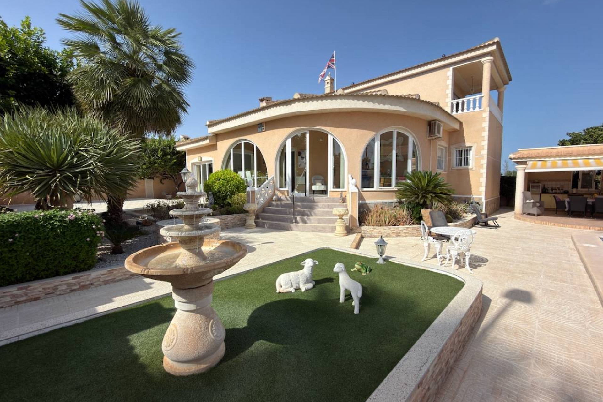 Herverkoop - Villa -
Ciudad Quesada - Doña Pepa