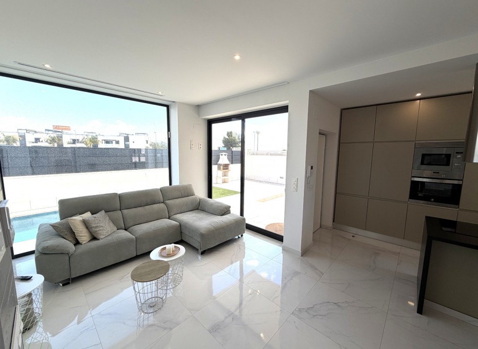 Herverkoop - Villa -
Ciudad Quesada - La Laguna