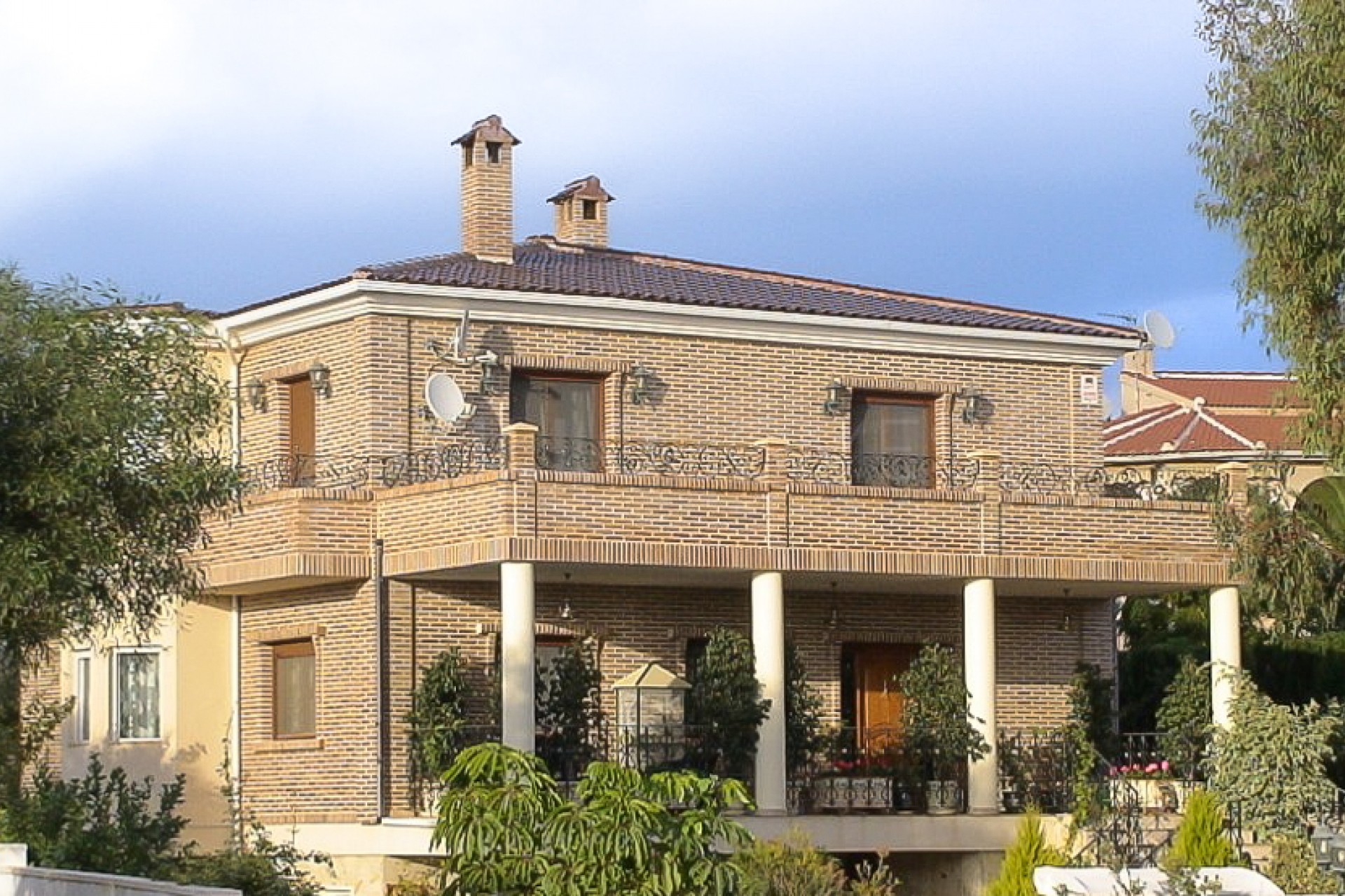 Herverkoop - Villa -
Ciudad Quesada - Urbanizaciones