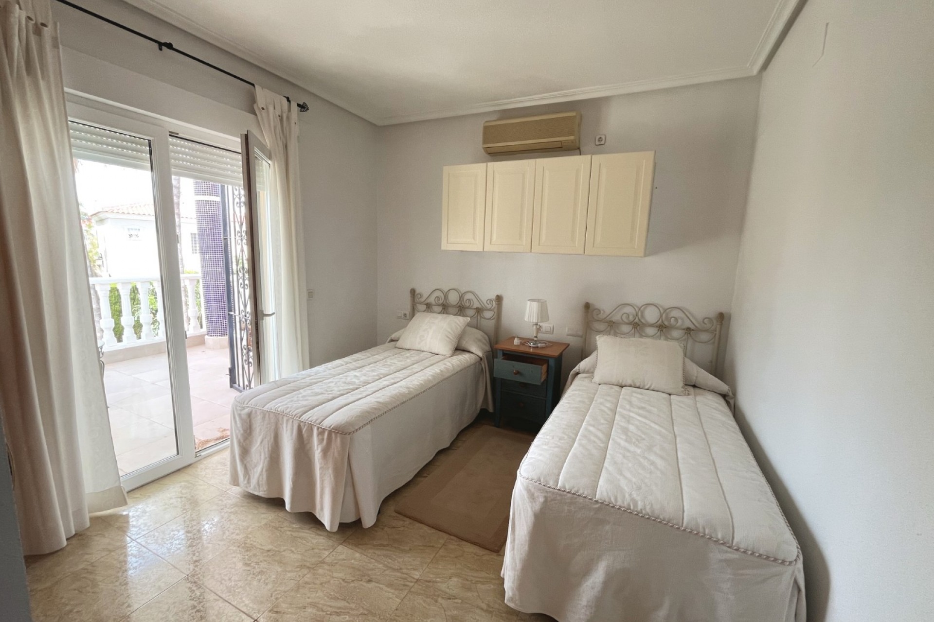 Herverkoop - Villa -
Ciudad Quesada