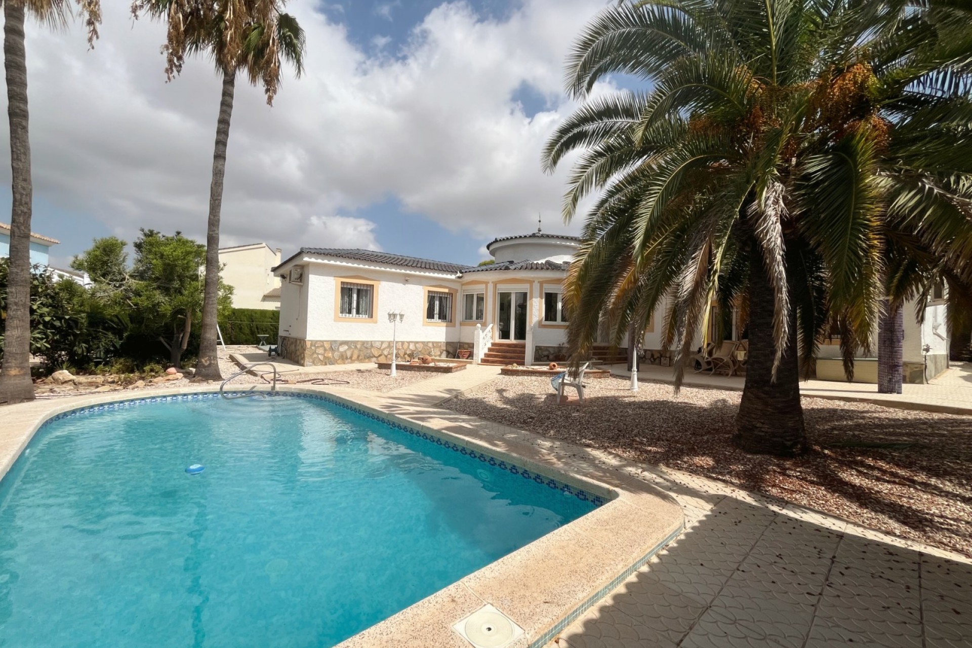 Herverkoop - Villa -
Ciudad Quesada
