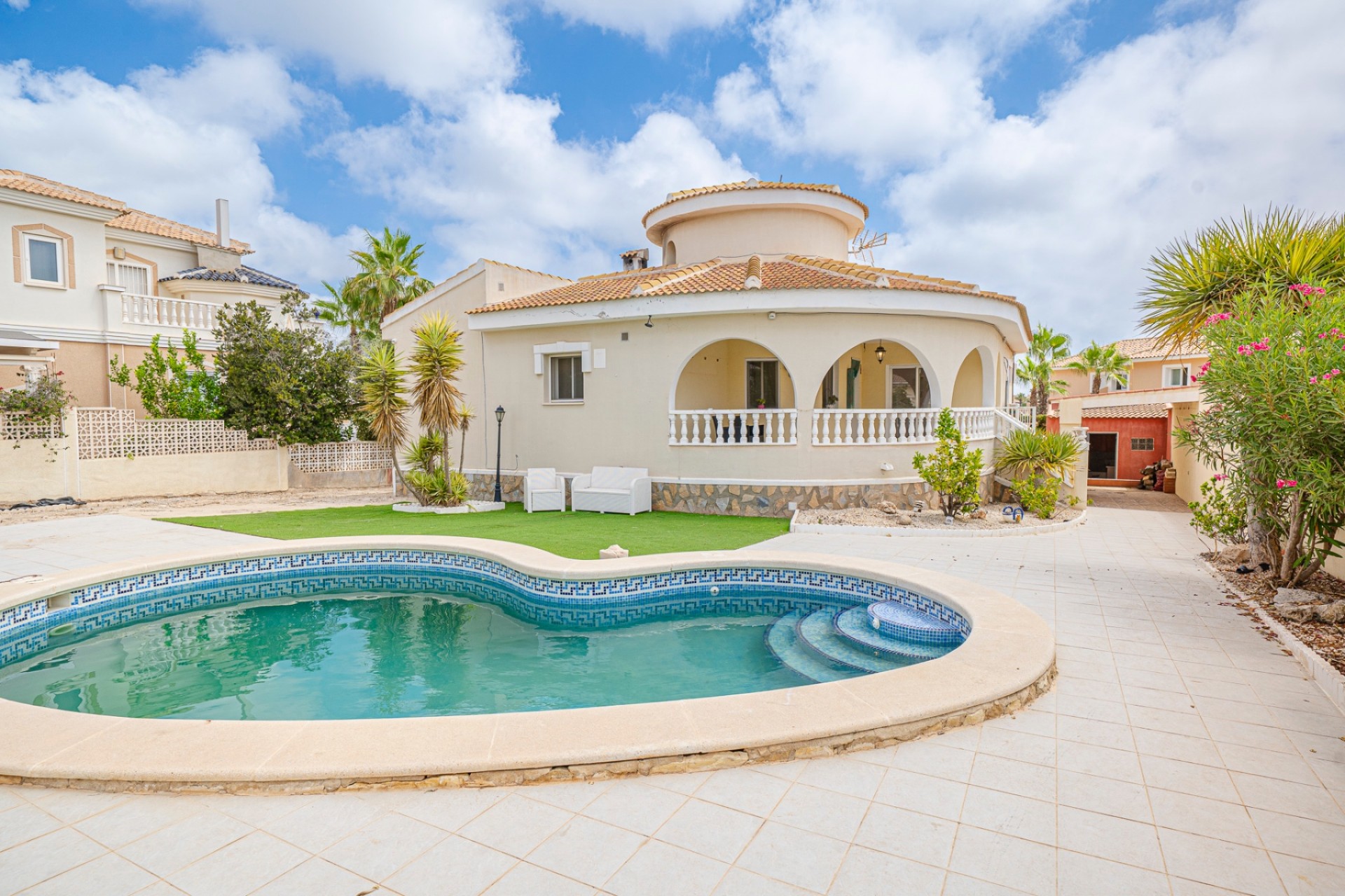 Herverkoop - Villa -
Ciudad Quesada