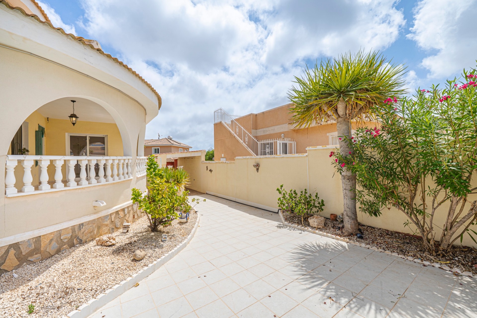 Herverkoop - Villa -
Ciudad Quesada
