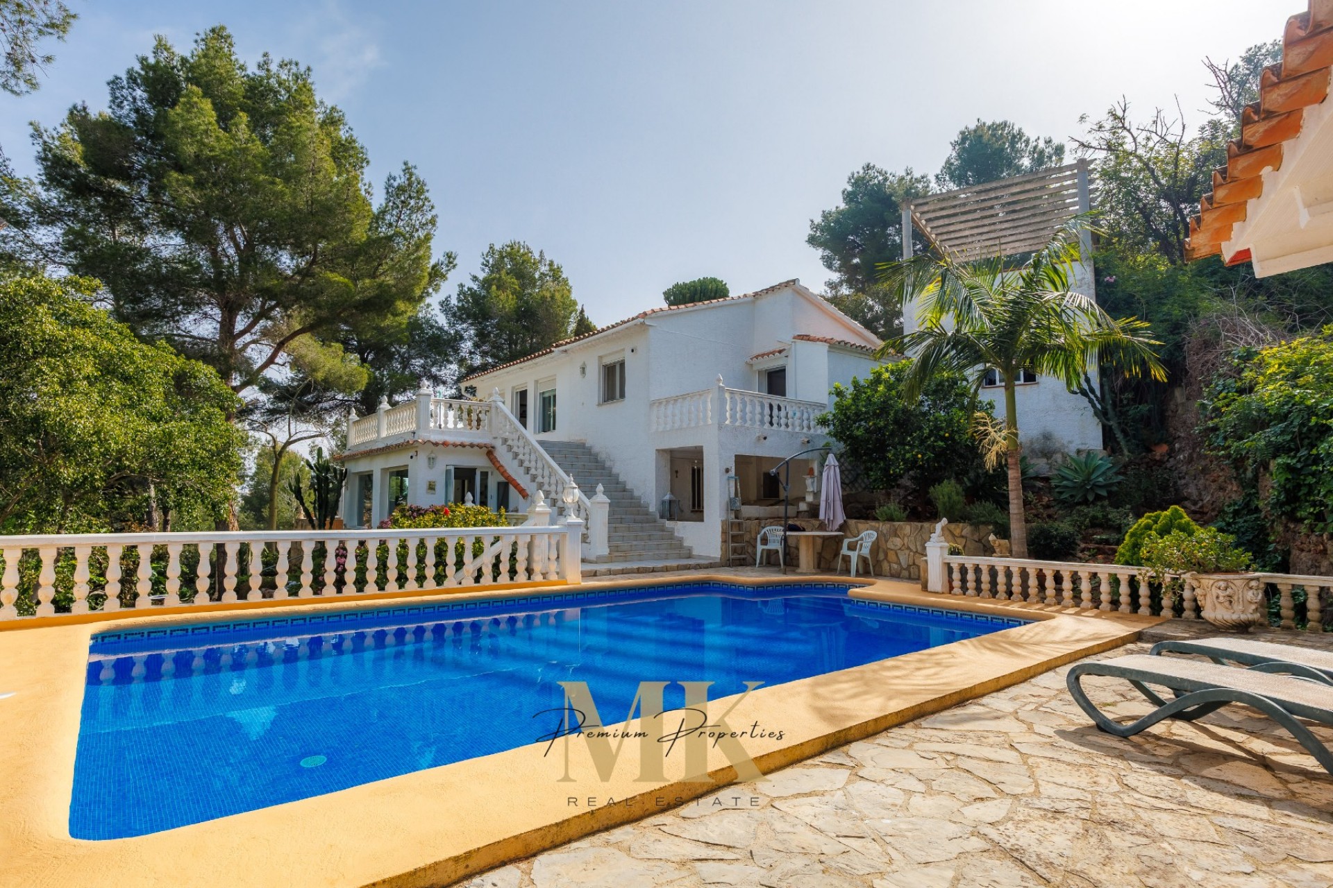 Herverkoop - Villa -
Denia - Montgó