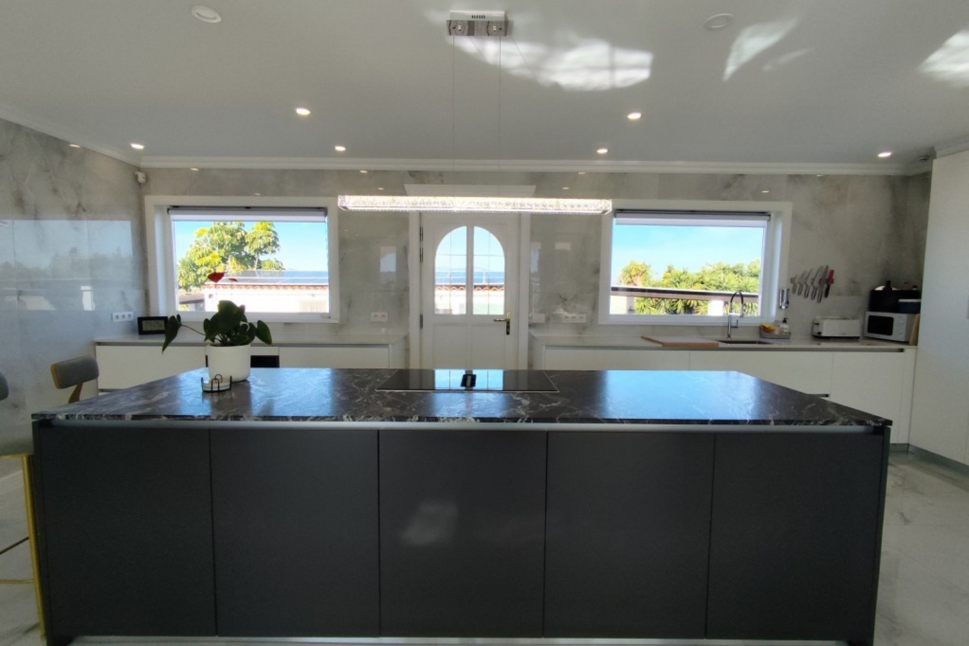 Herverkoop - Villa -
El Mudamiento