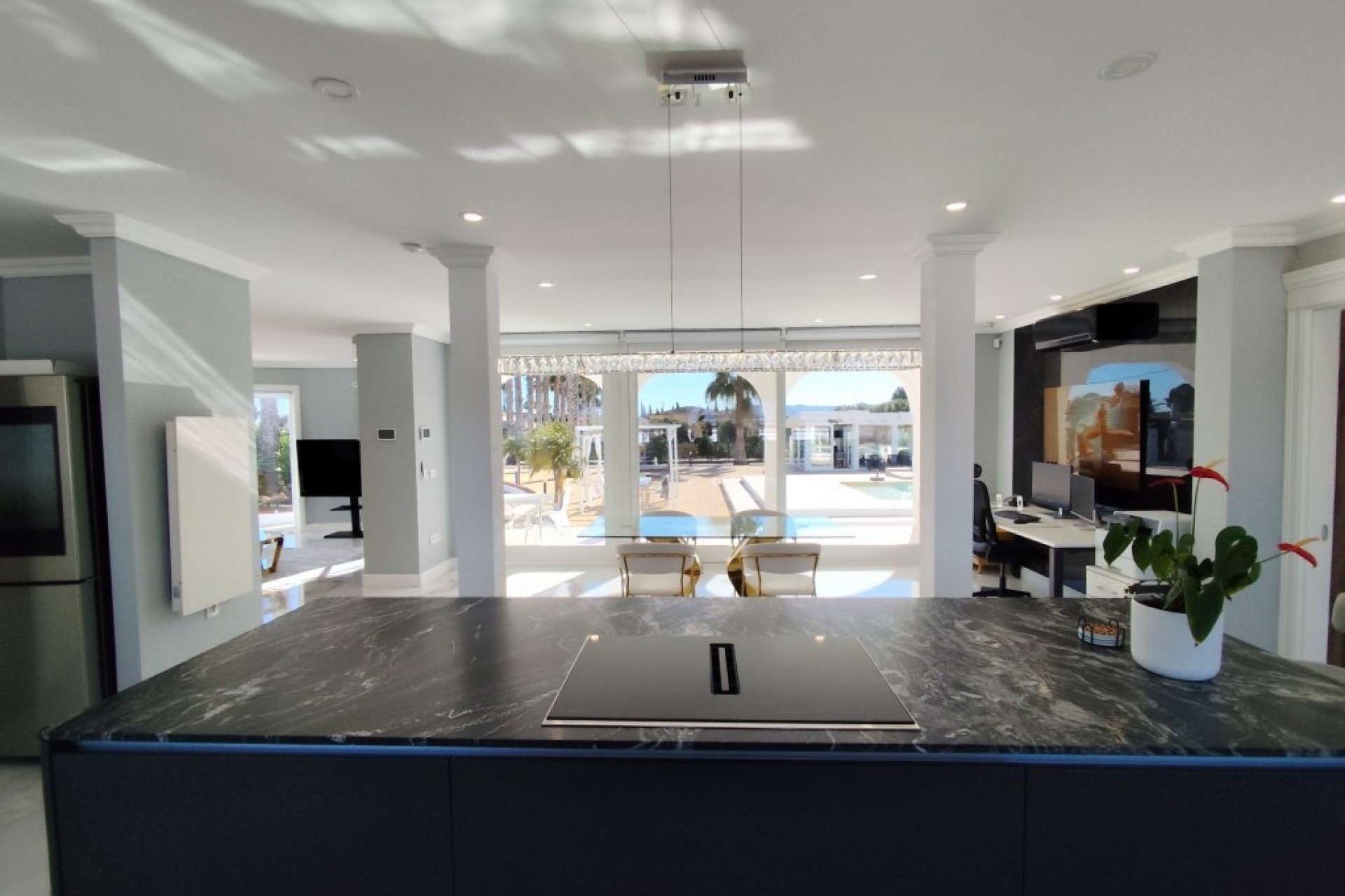 Herverkoop - Villa -
El Mudamiento