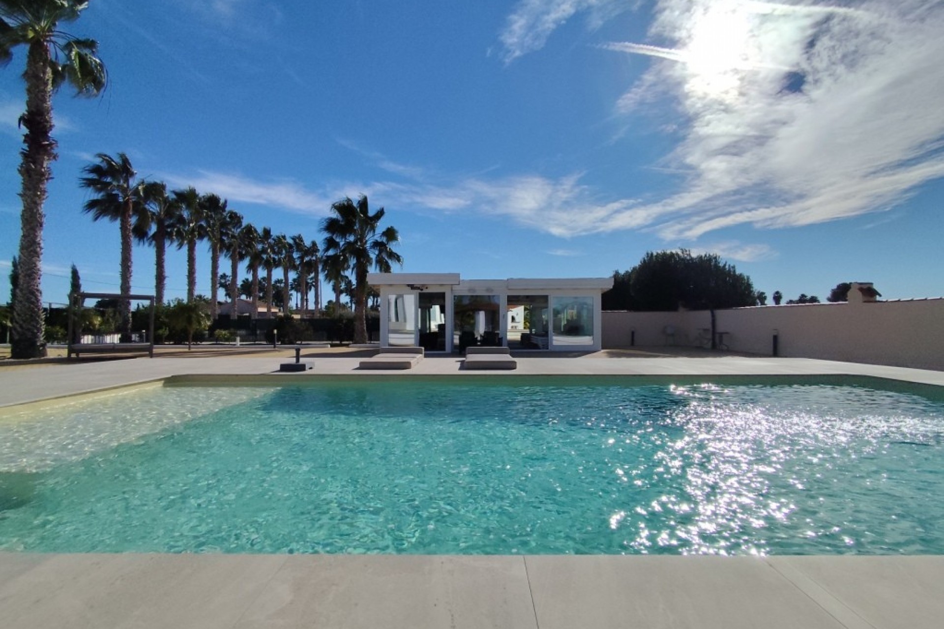 Herverkoop - Villa -
El Mudamiento