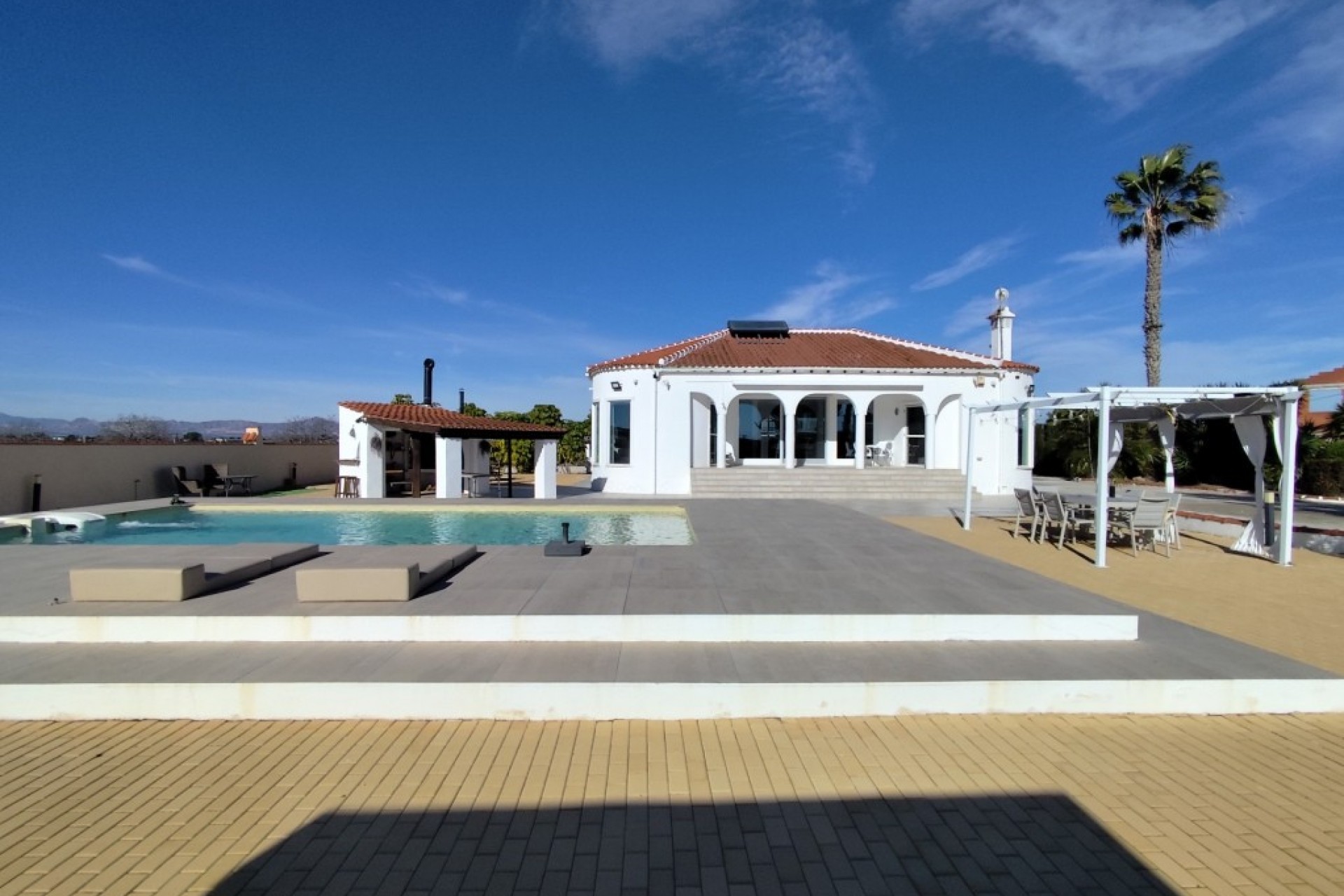 Herverkoop - Villa -
El Mudamiento