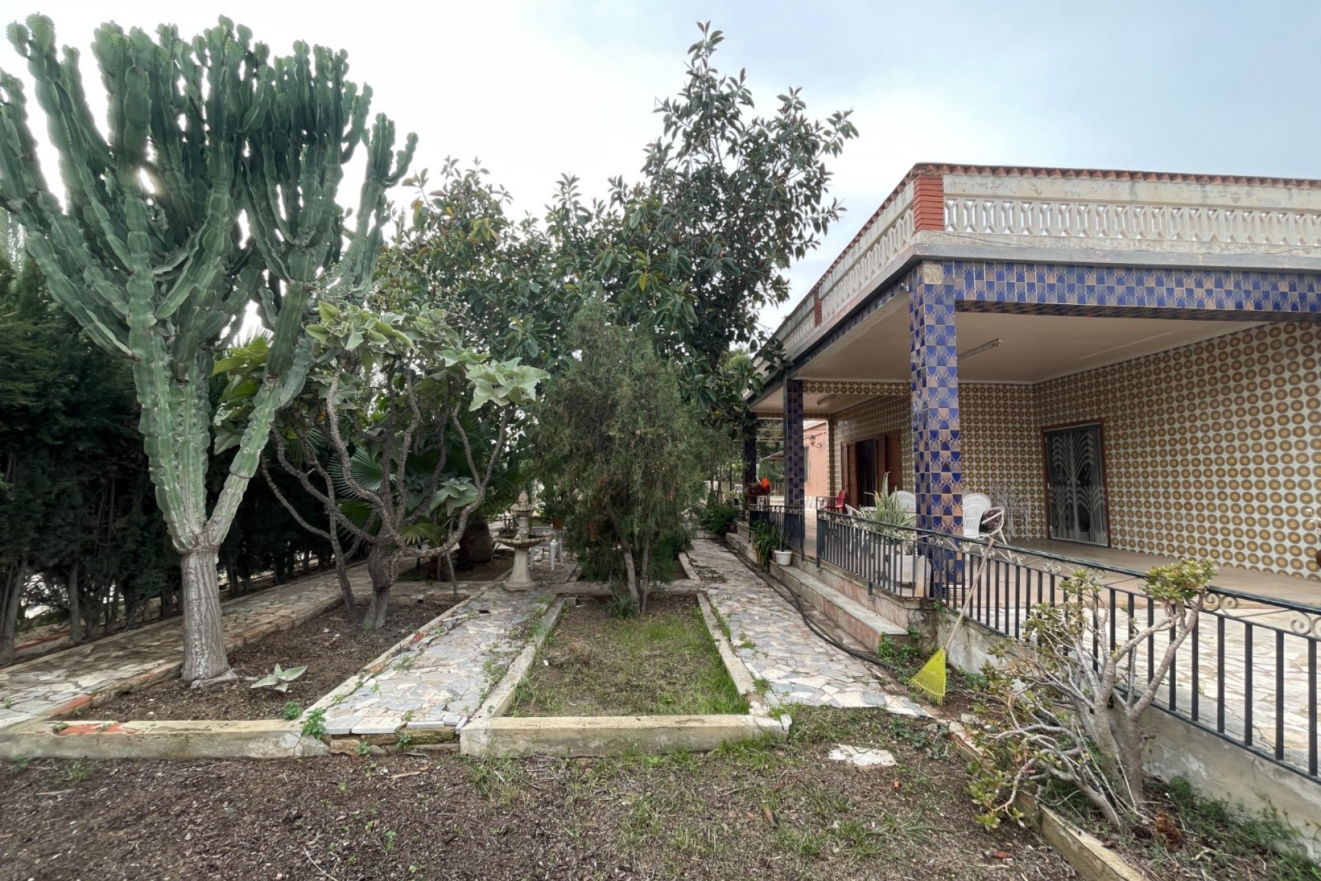 Herverkoop - Villa -
Elche