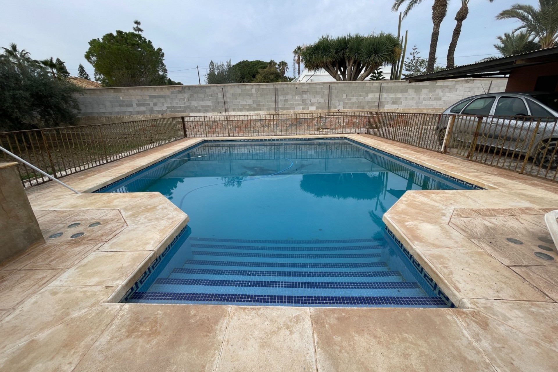 Herverkoop - Villa -
Elche