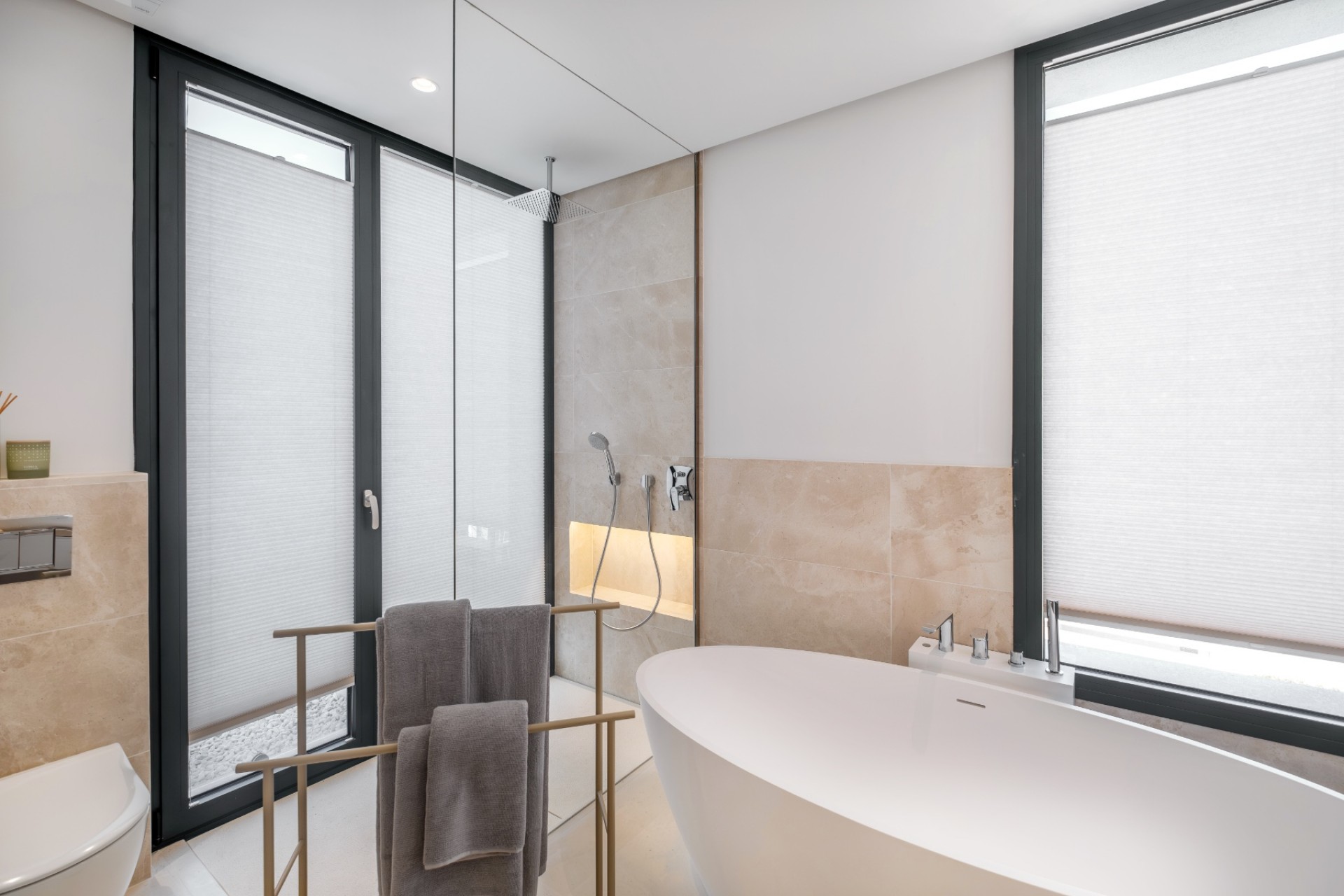 Herverkoop - Villa -
Estepona - El Paraíso