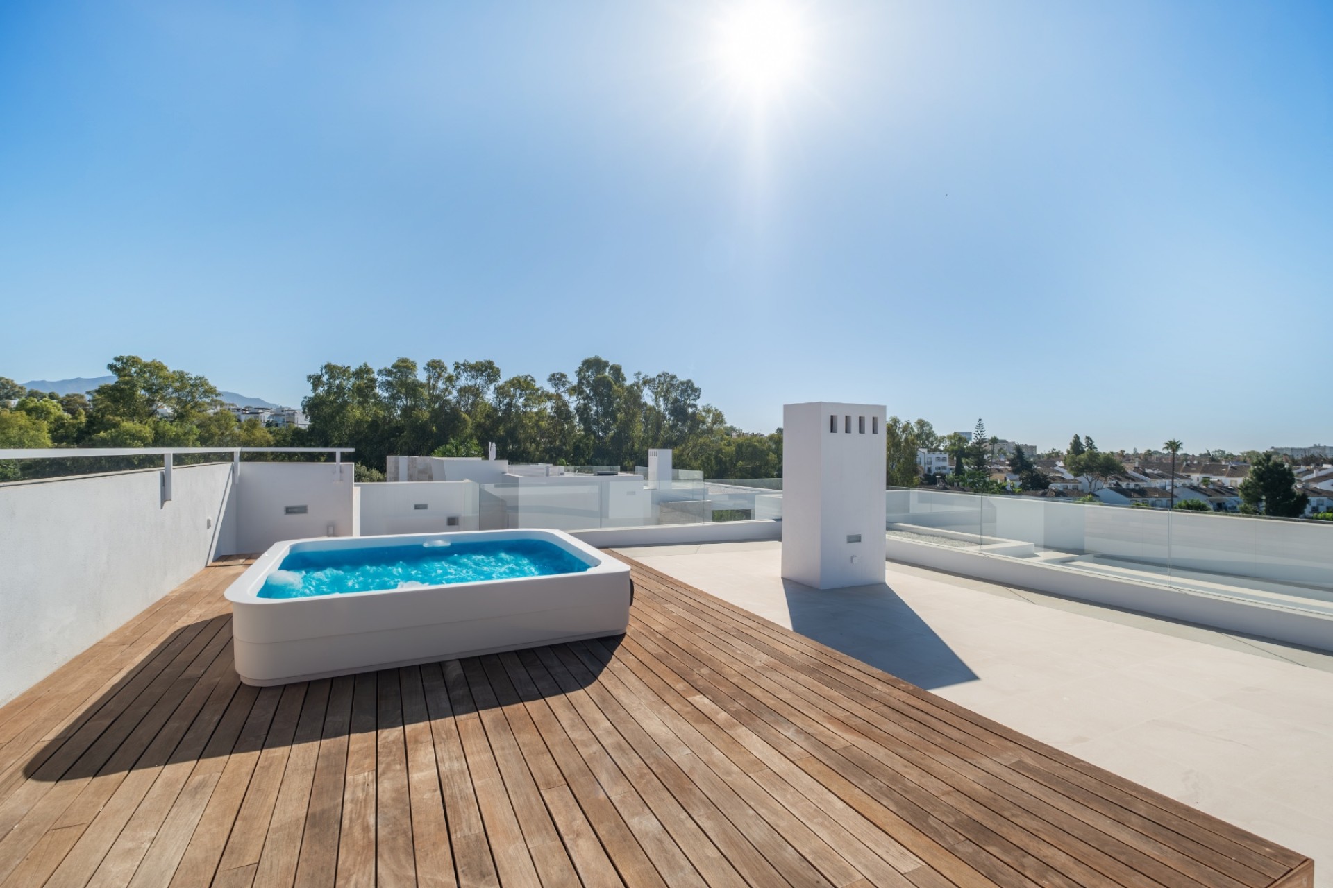 Herverkoop - Villa -
Estepona - El Paraíso