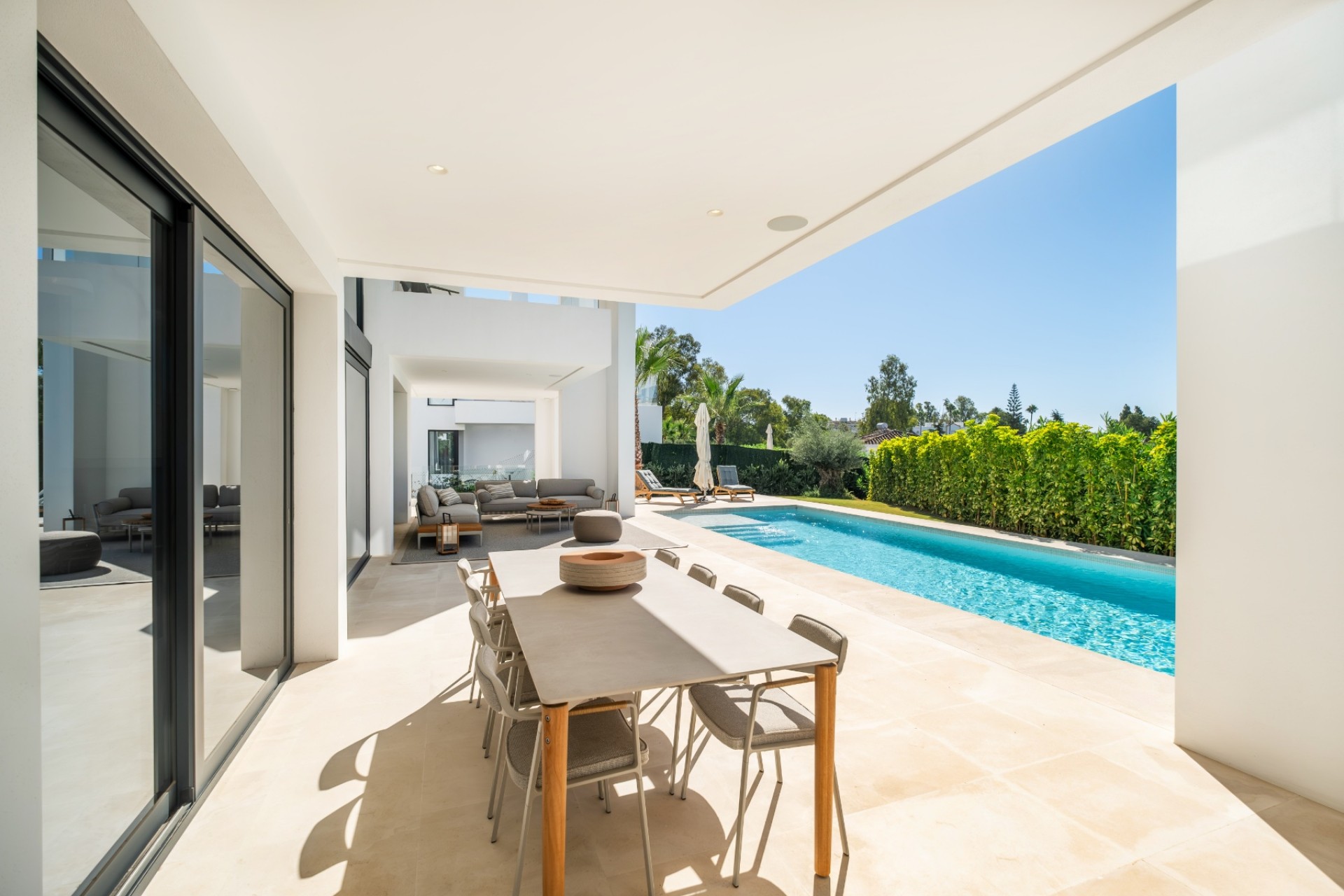 Herverkoop - Villa -
Estepona - El Paraíso